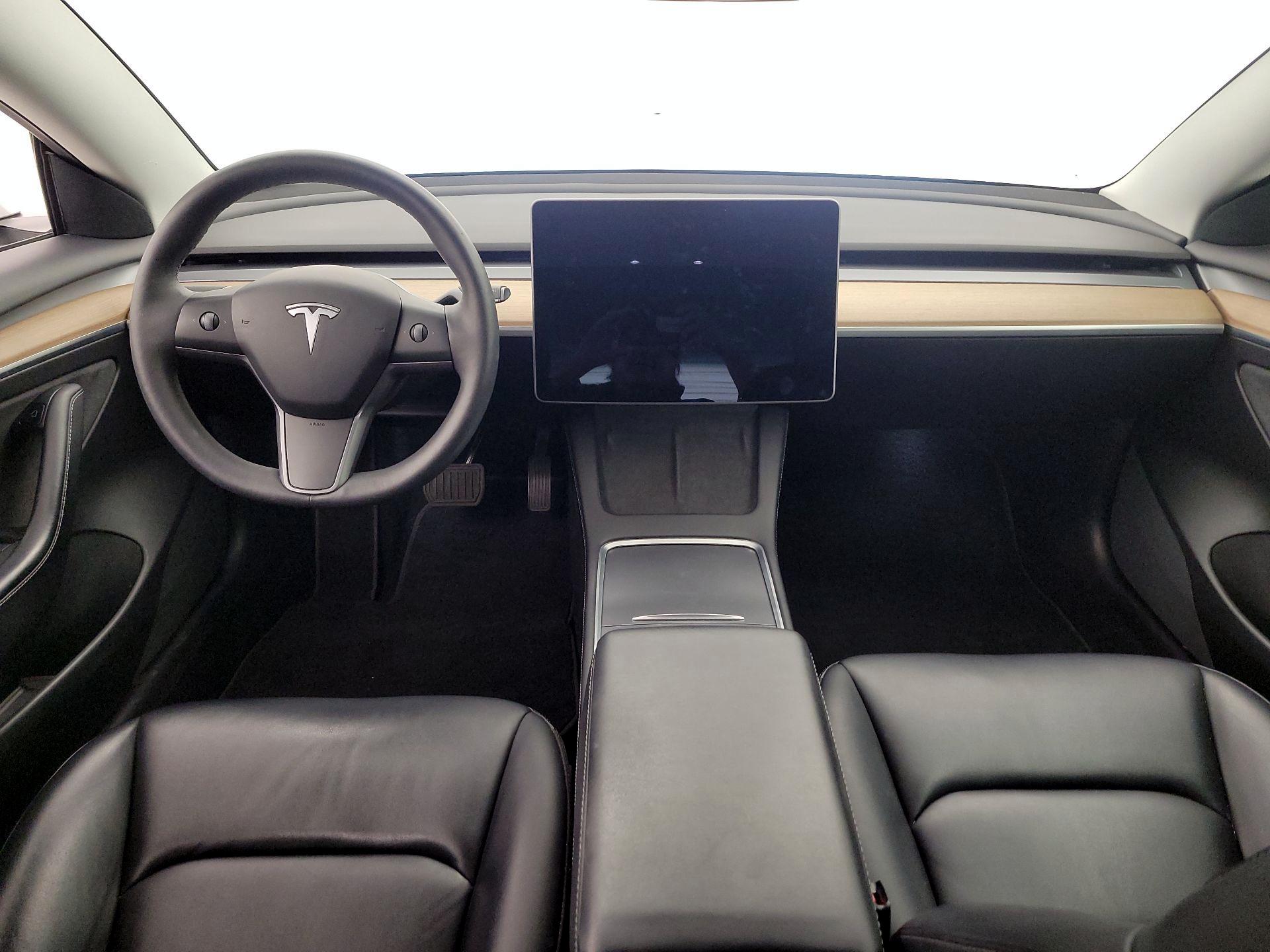 Thumbnail: 2021 Tesla Model 3 - 9