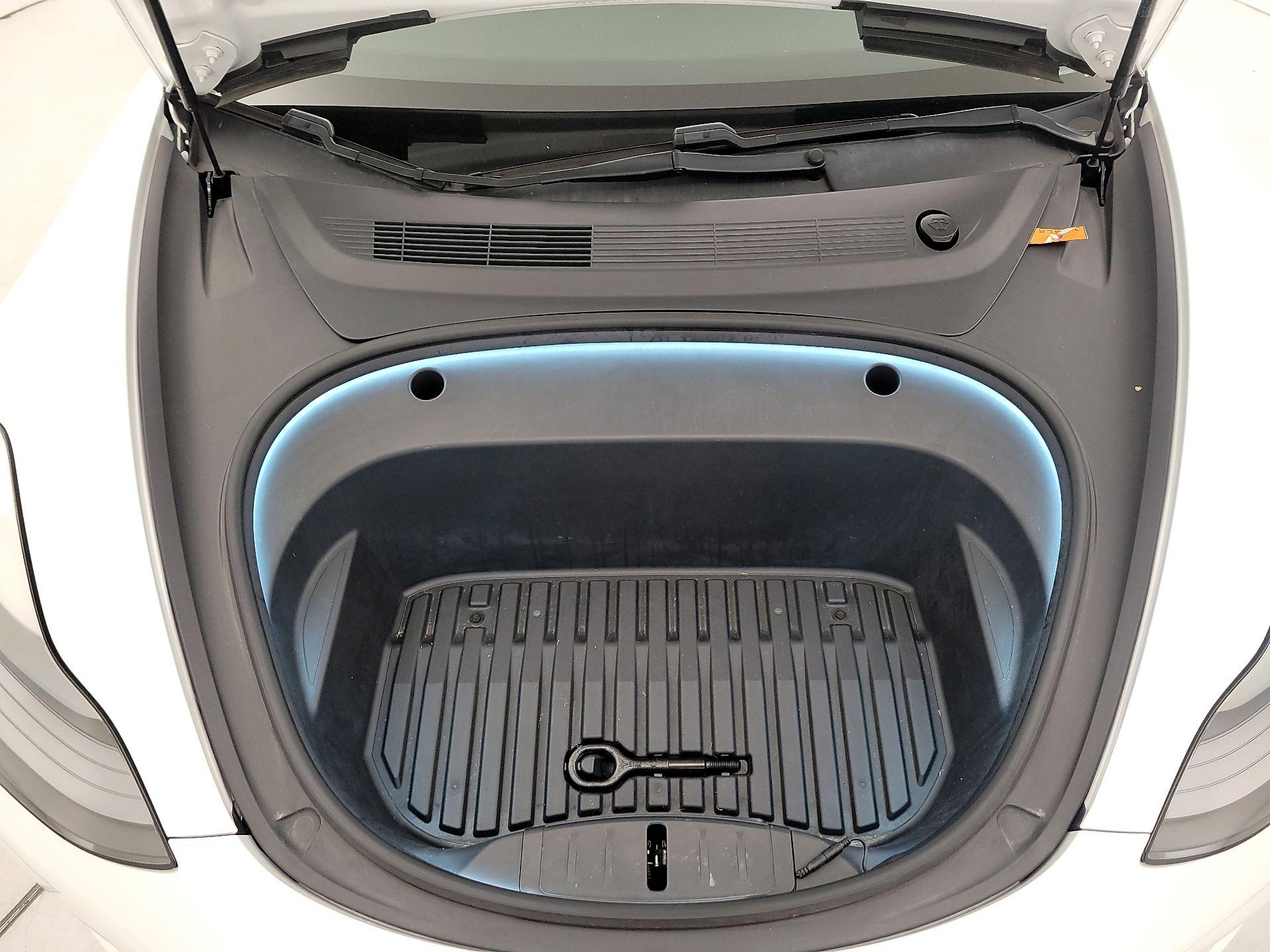 Thumbnail: 2021 Tesla Model 3 - 20