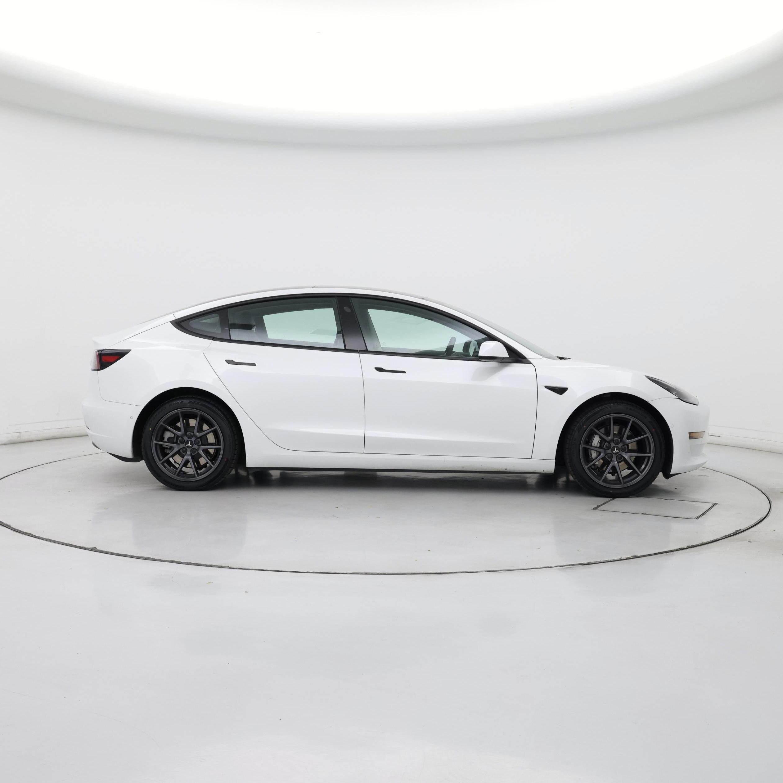 Thumbnail: 2021 Tesla Model 3 - 7