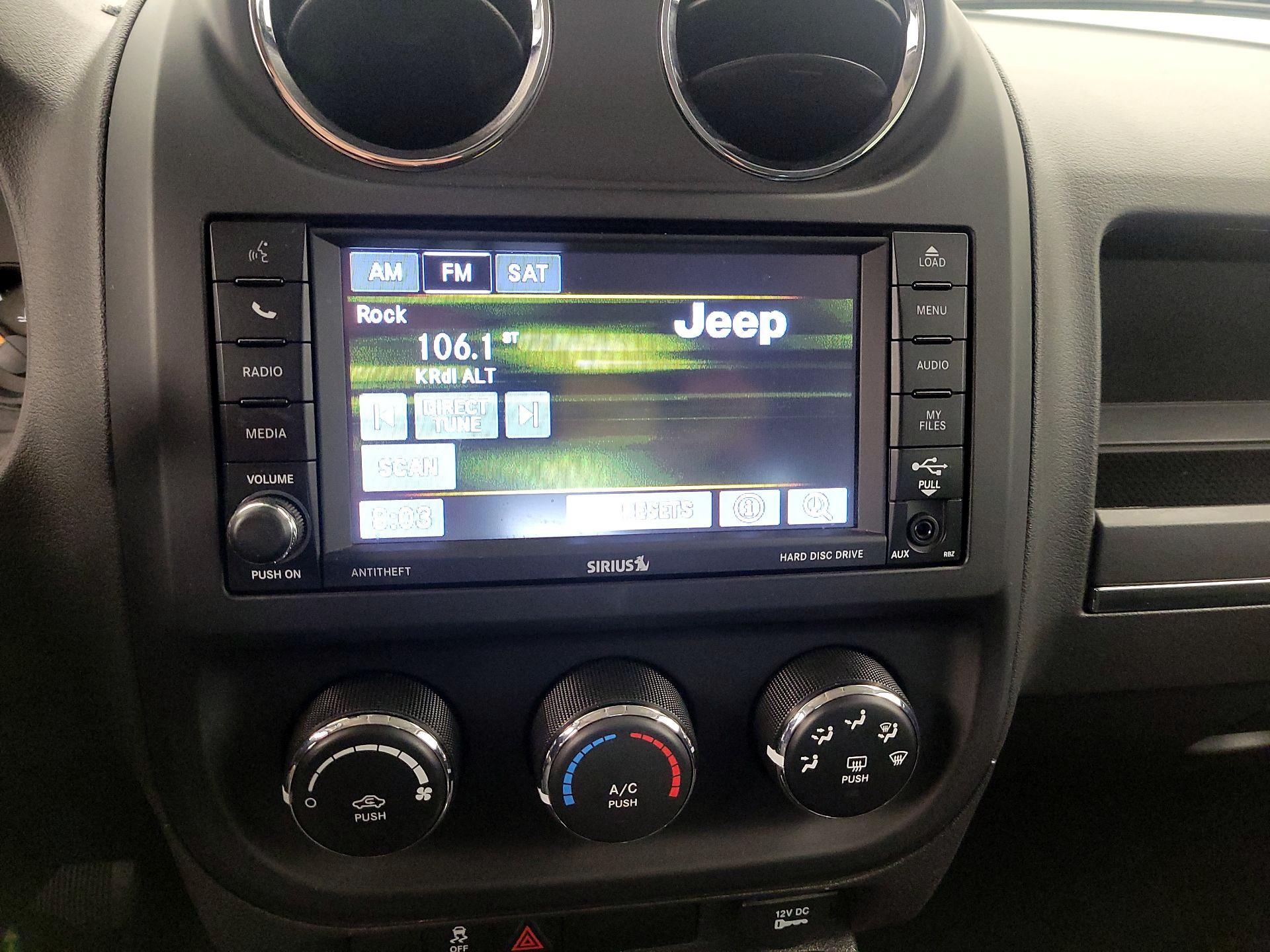 Thumbnail: 2017 Jeep Patriot - 14