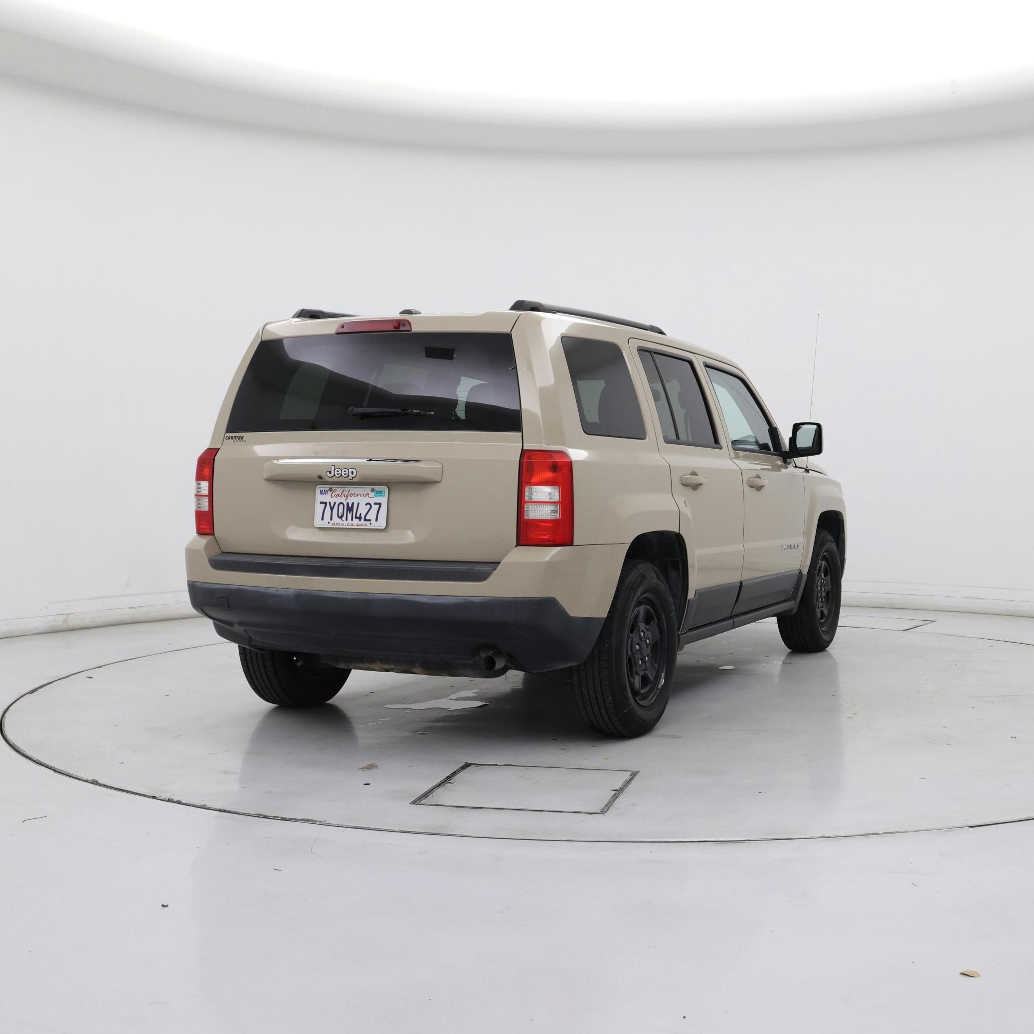 Thumbnail: 2017 Jeep Patriot - 8