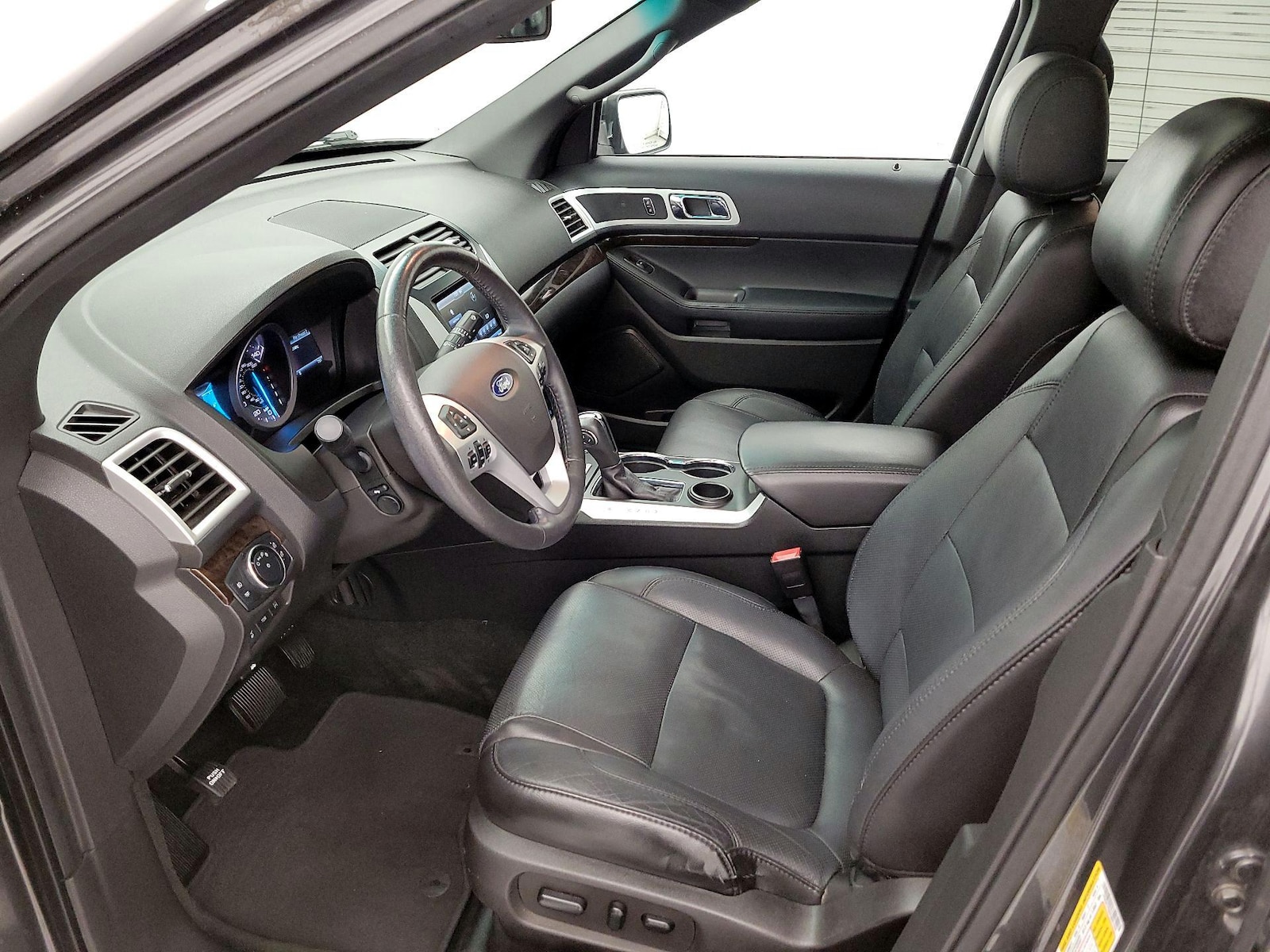 2015 Ford Explorer Limited - Photo 12