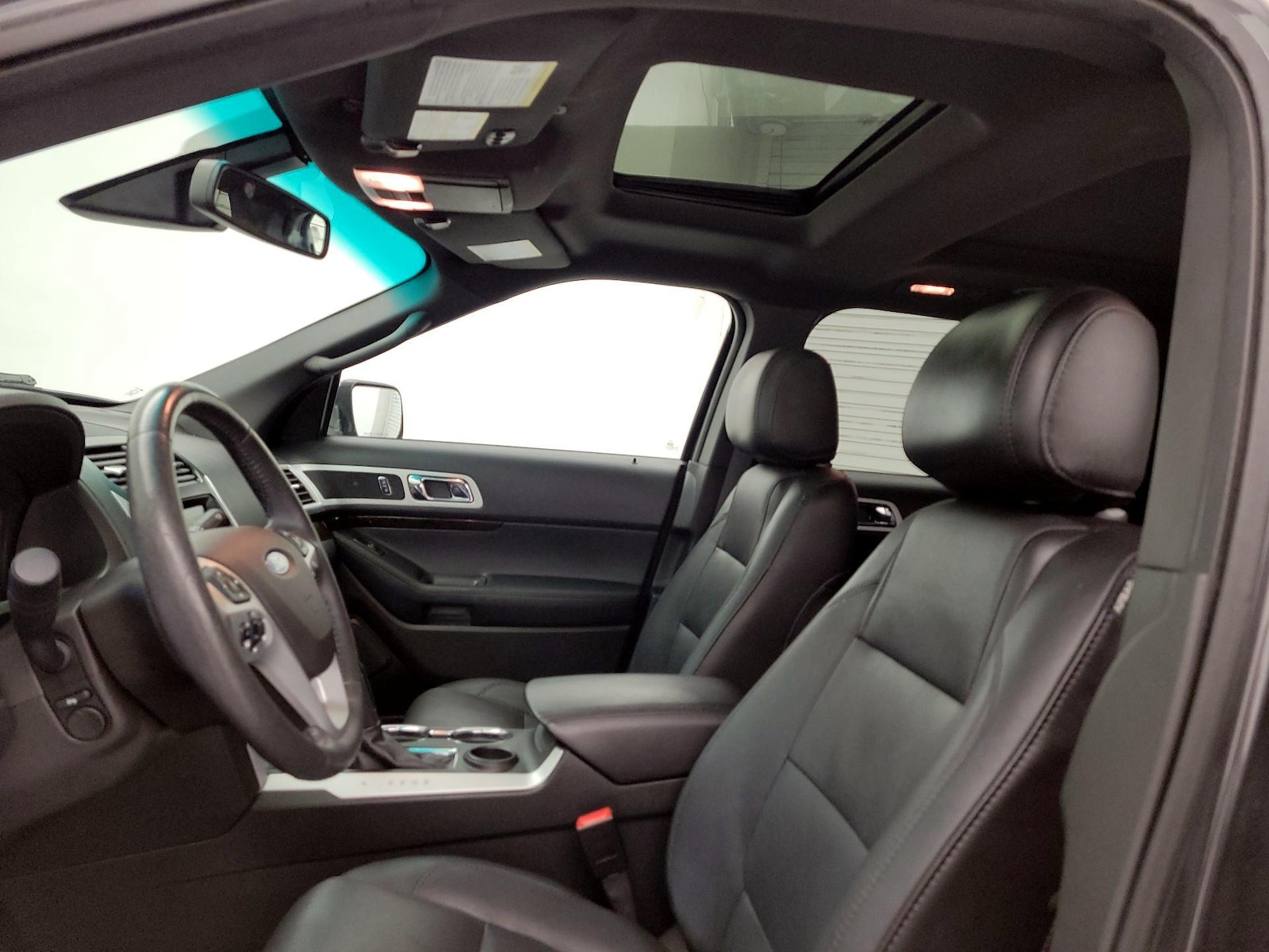 2015 Ford Explorer Limited - Photo 21
