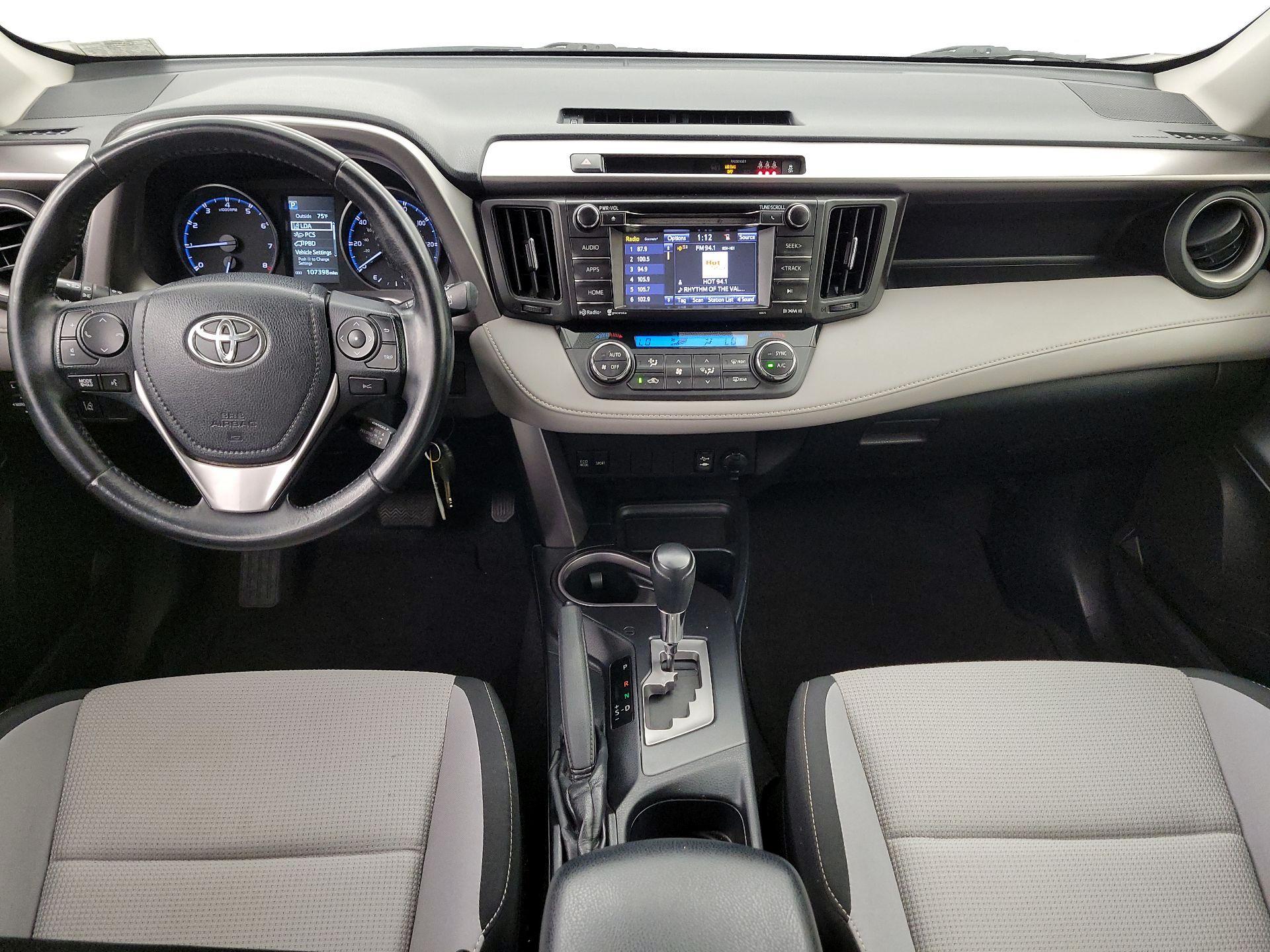 Thumbnail: 2017 Toyota RAV4 - 9