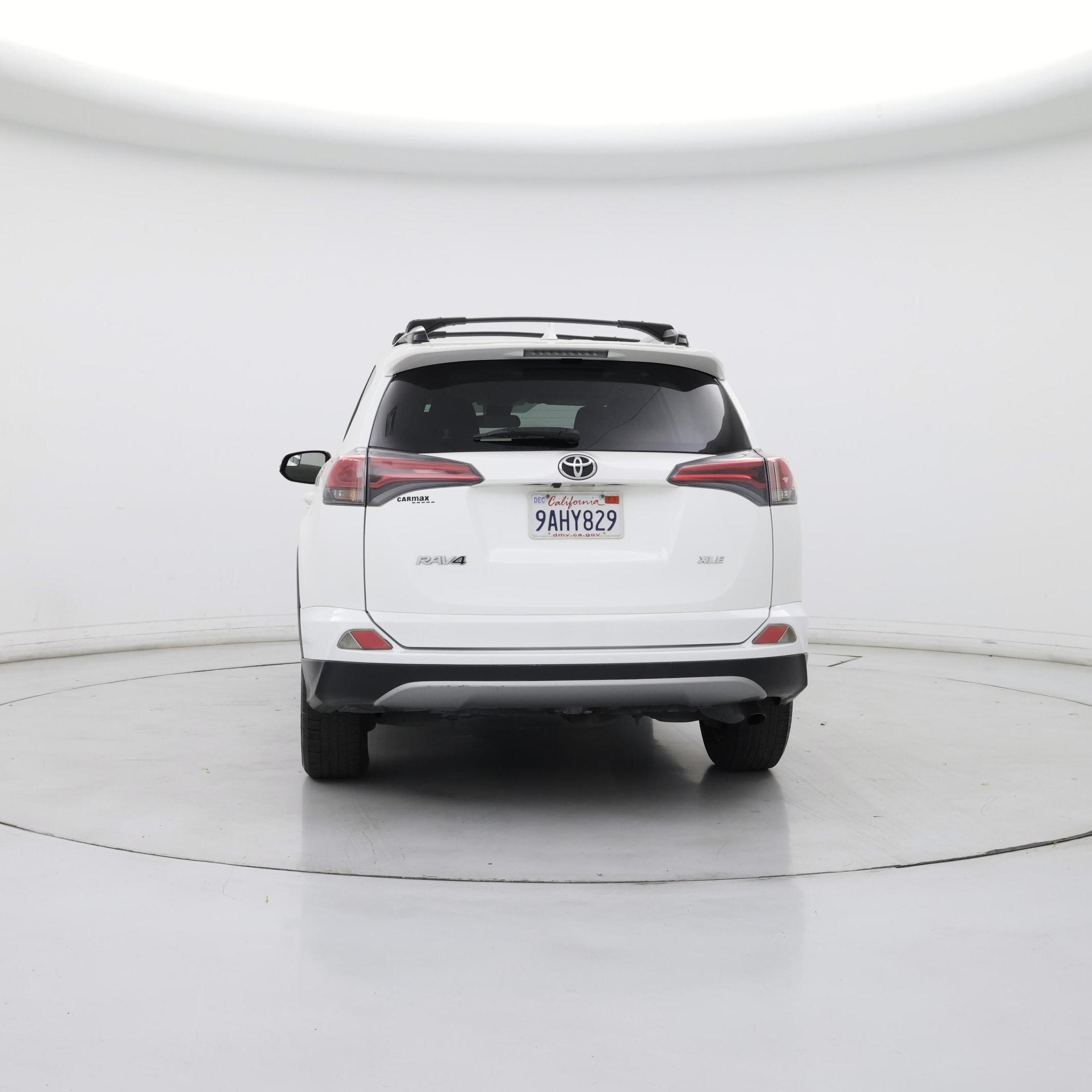 Thumbnail: 2017 Toyota RAV4 - 6