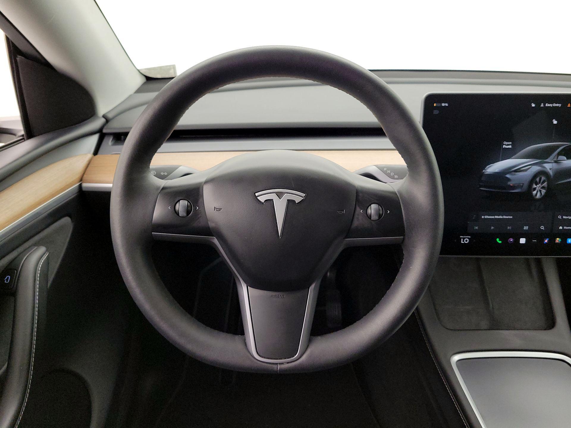 Thumbnail: 2023 Tesla Model Y - 10