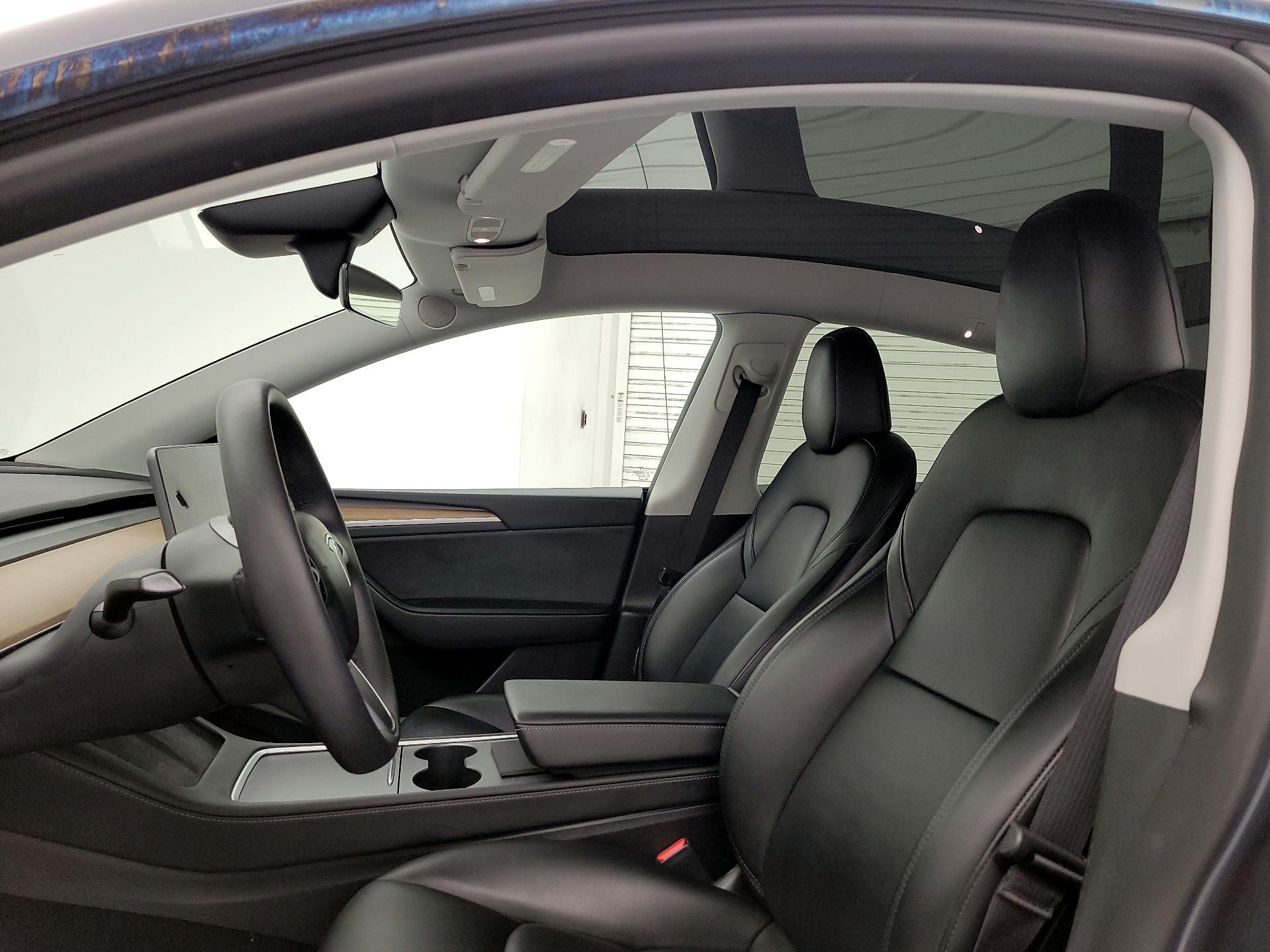 Thumbnail: 2023 Tesla Model Y - 18