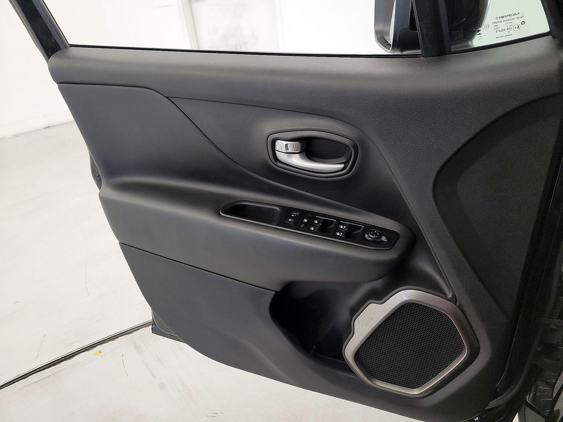 Thumbnail: 2023 Jeep Renegade - 12