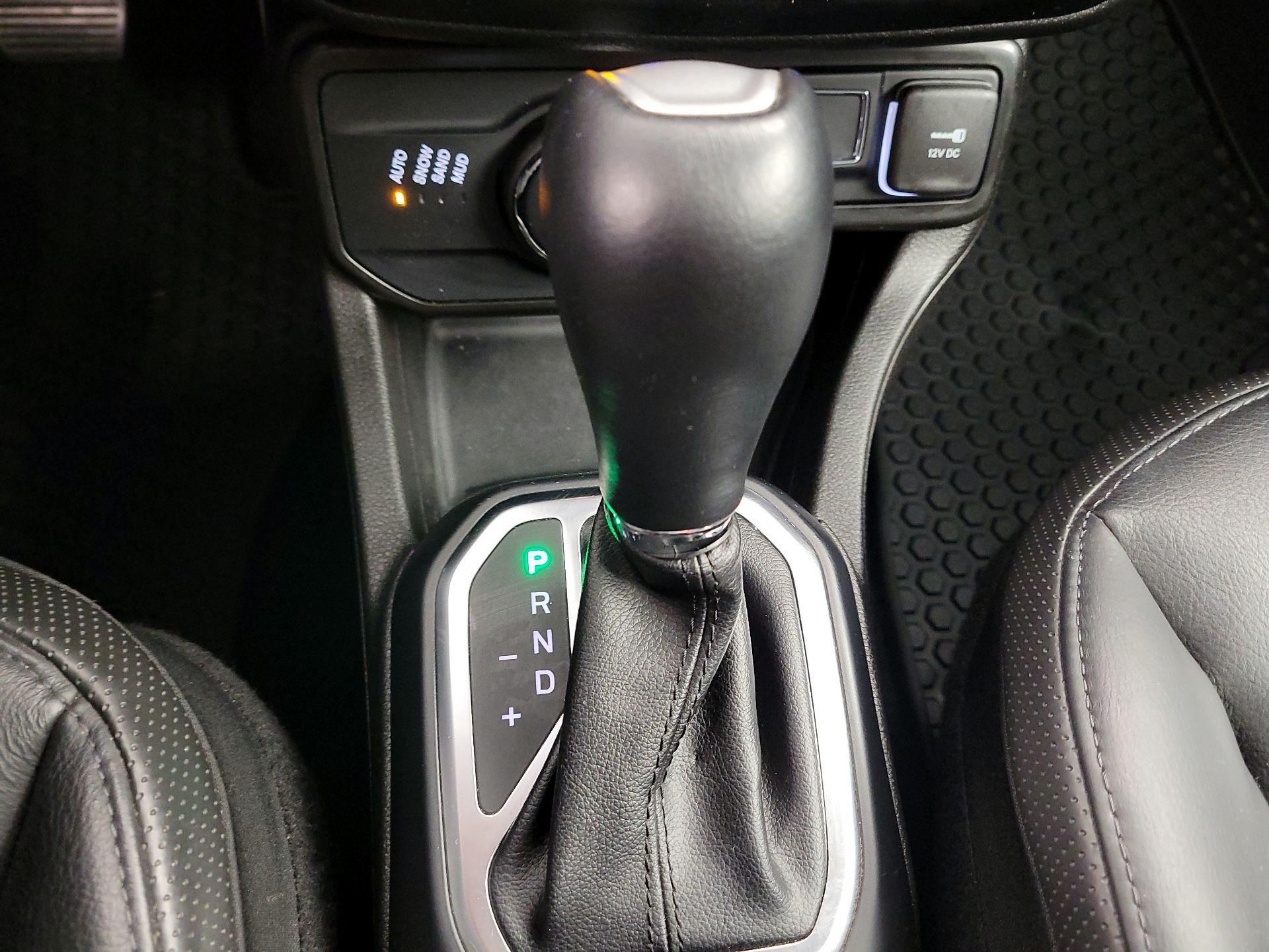 Thumbnail: 2023 Jeep Renegade - 17