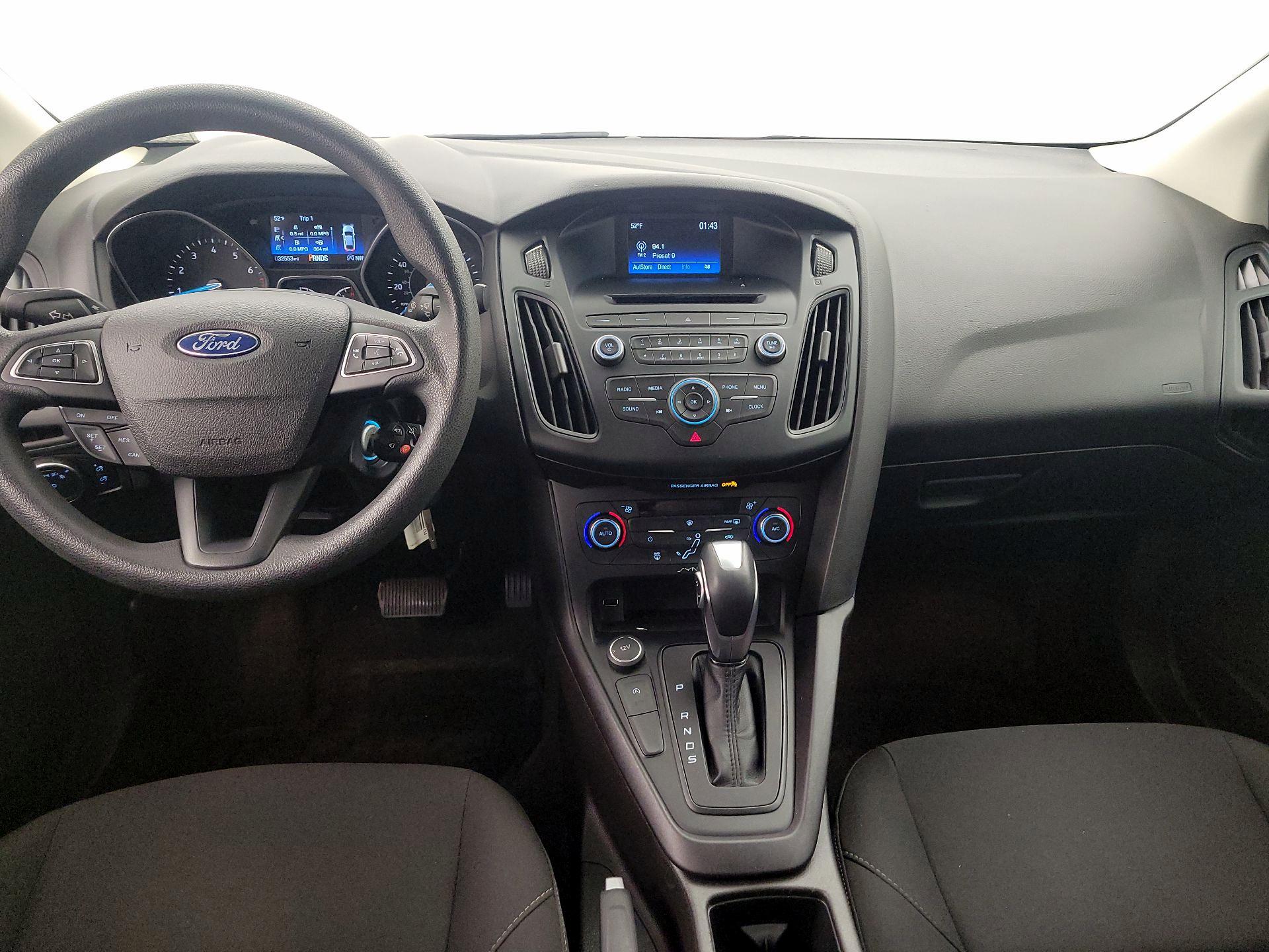 Thumbnail: 2016 Ford Focus - 9