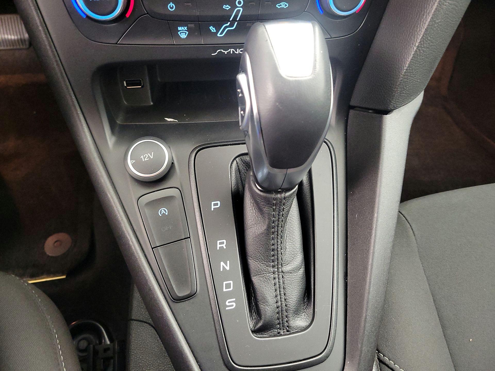 Thumbnail: 2016 Ford Focus - 17