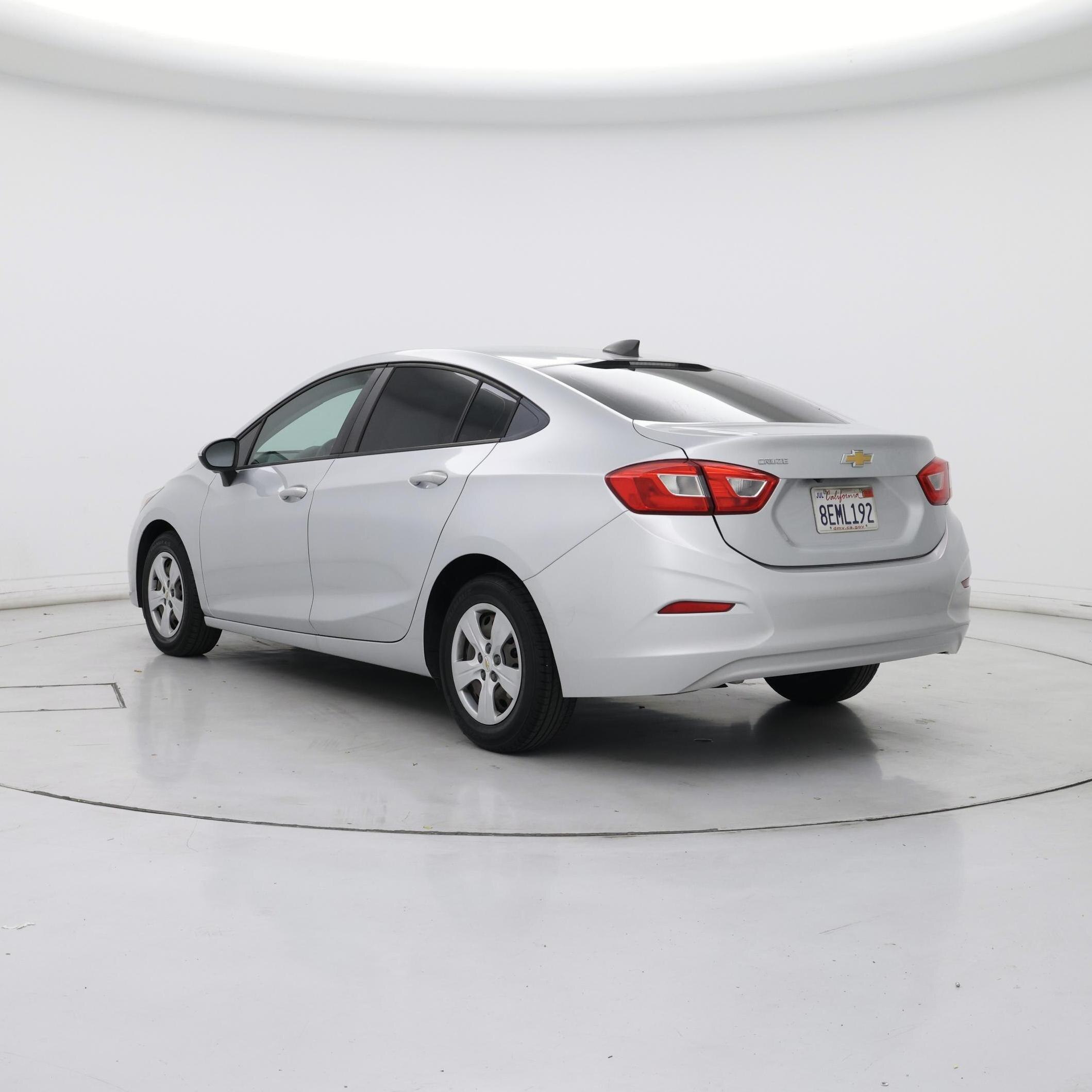 Thumbnail: 2018 Chevrolet Cruze - 2