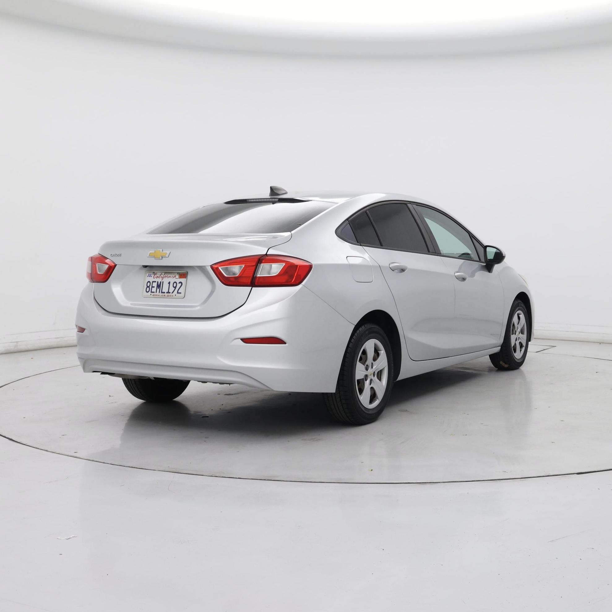 Thumbnail: 2018 Chevrolet Cruze - 8