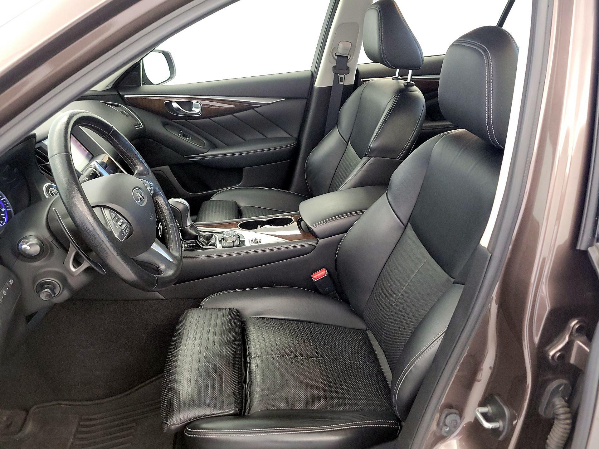 Thumbnail: 2016 INFINITI  - 11