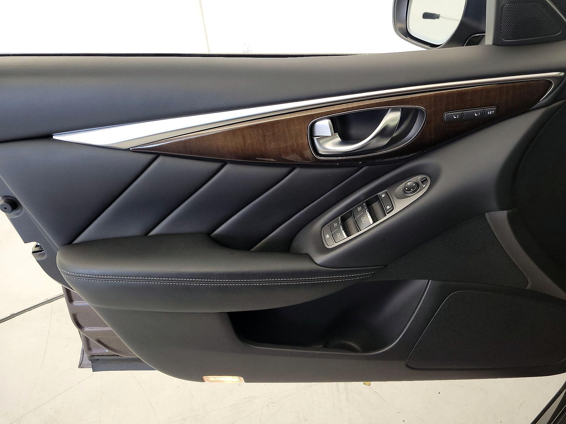Thumbnail: 2016 INFINITI  - 12