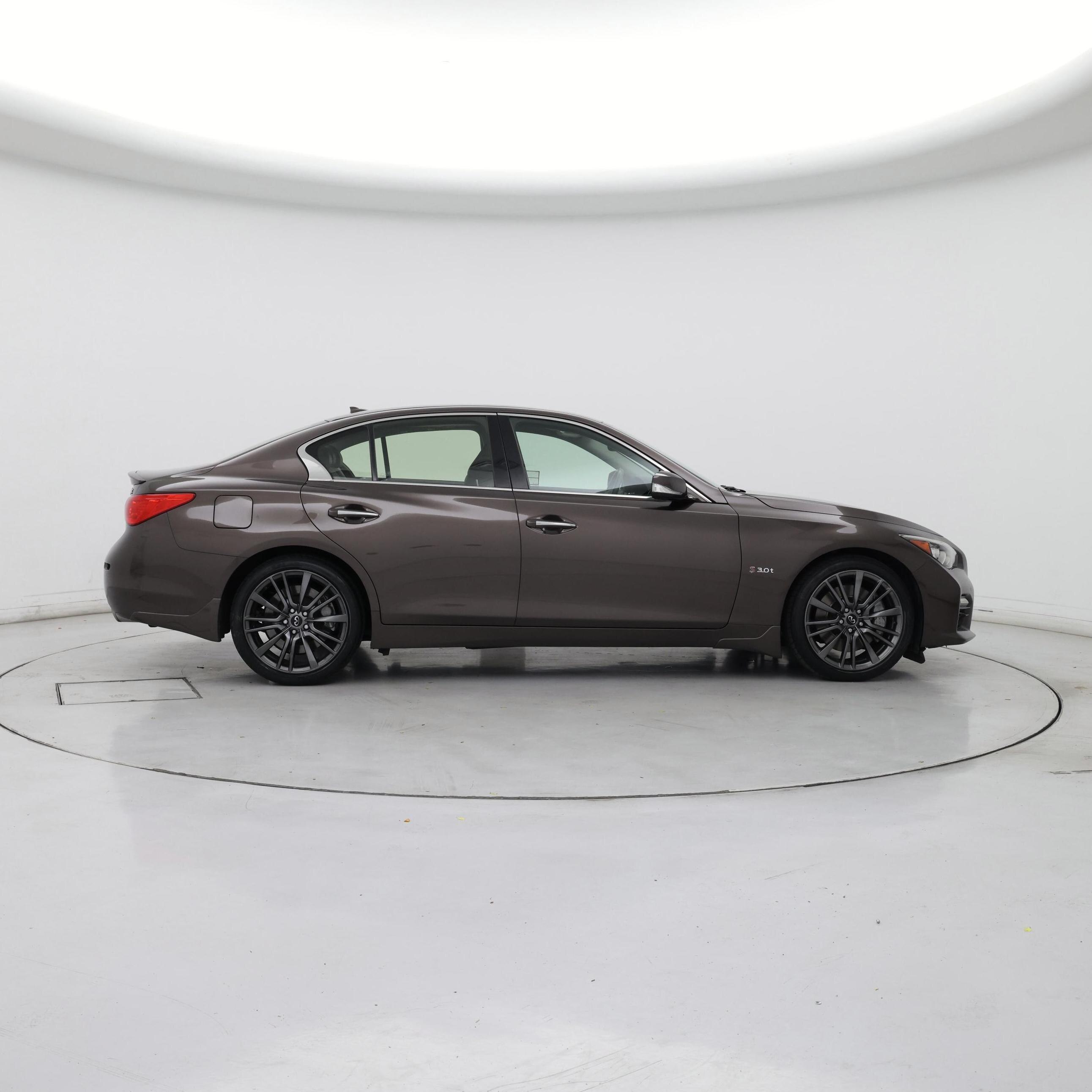 Thumbnail: 2016 INFINITI  - 7