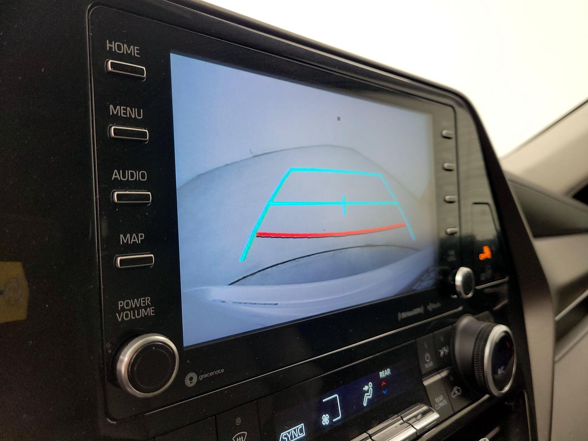 Thumbnail: 2020 Toyota Highlander - 14