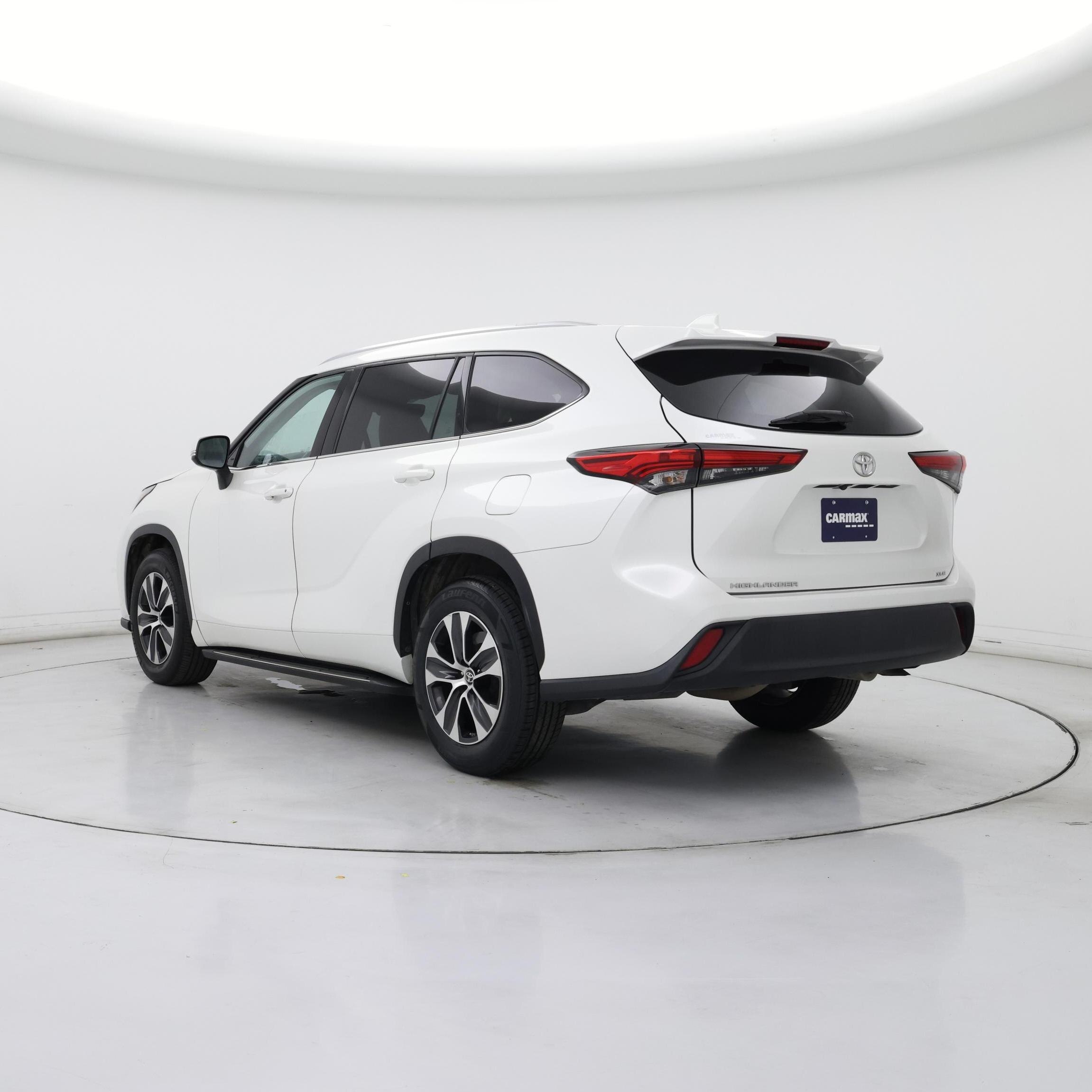 Thumbnail: 2020 Toyota Highlander - 2