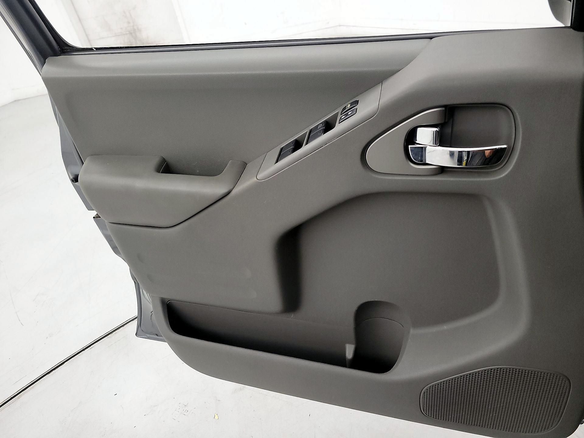 Thumbnail: 2016 Nissan Frontier - 12