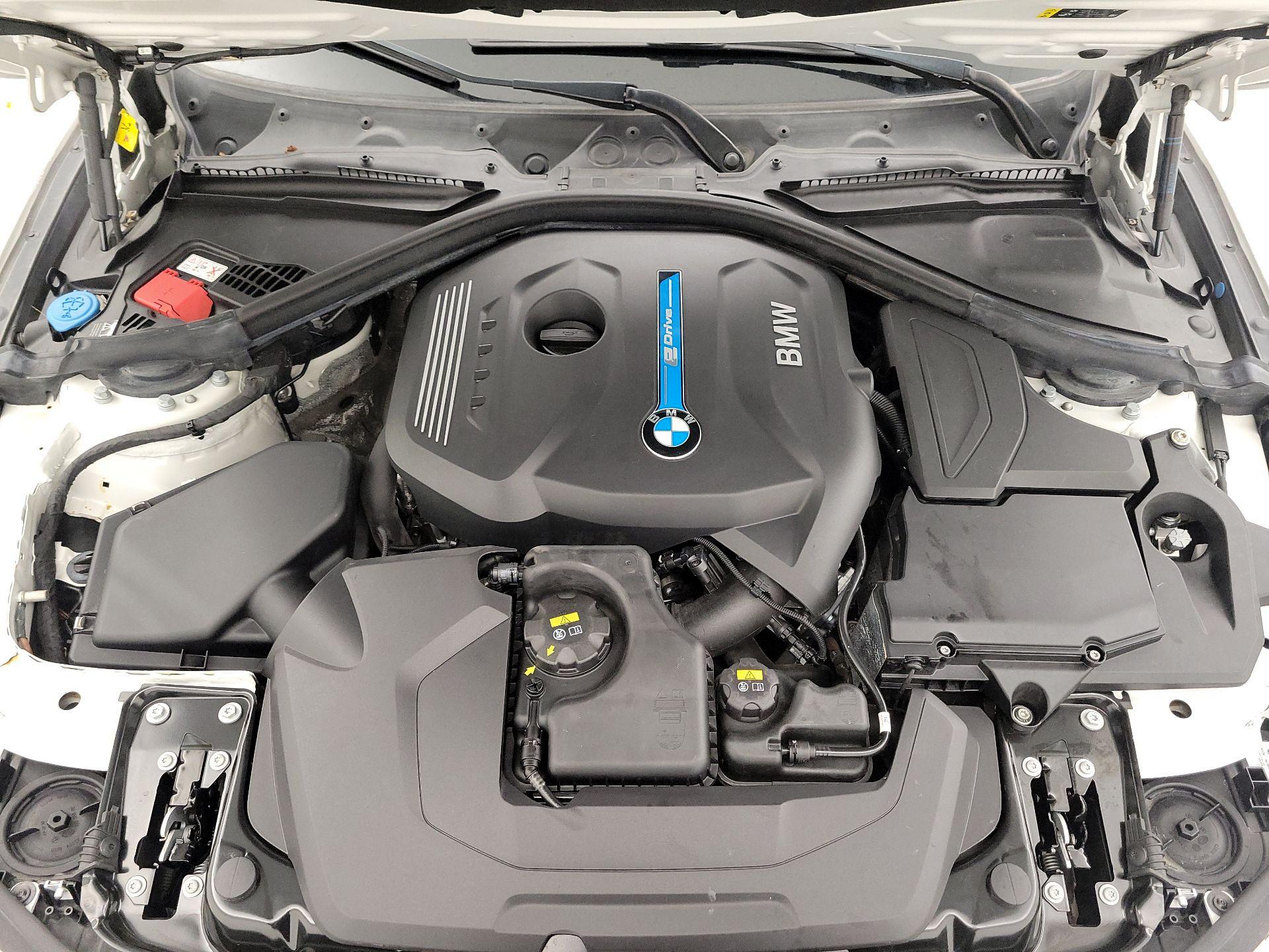 Thumbnail: 2017 BMW 3 Series - 20