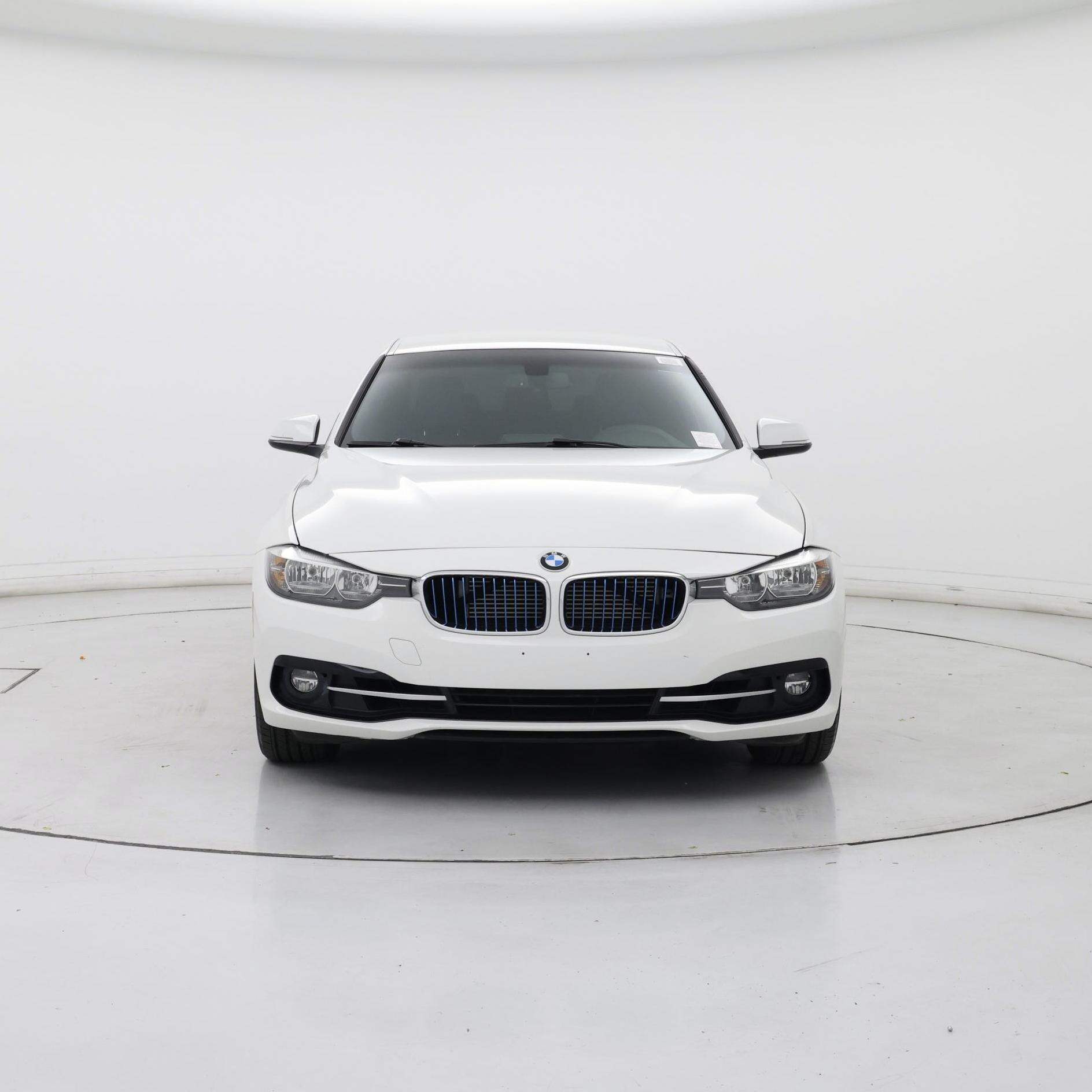 Thumbnail: 2017 BMW 3 Series - 5