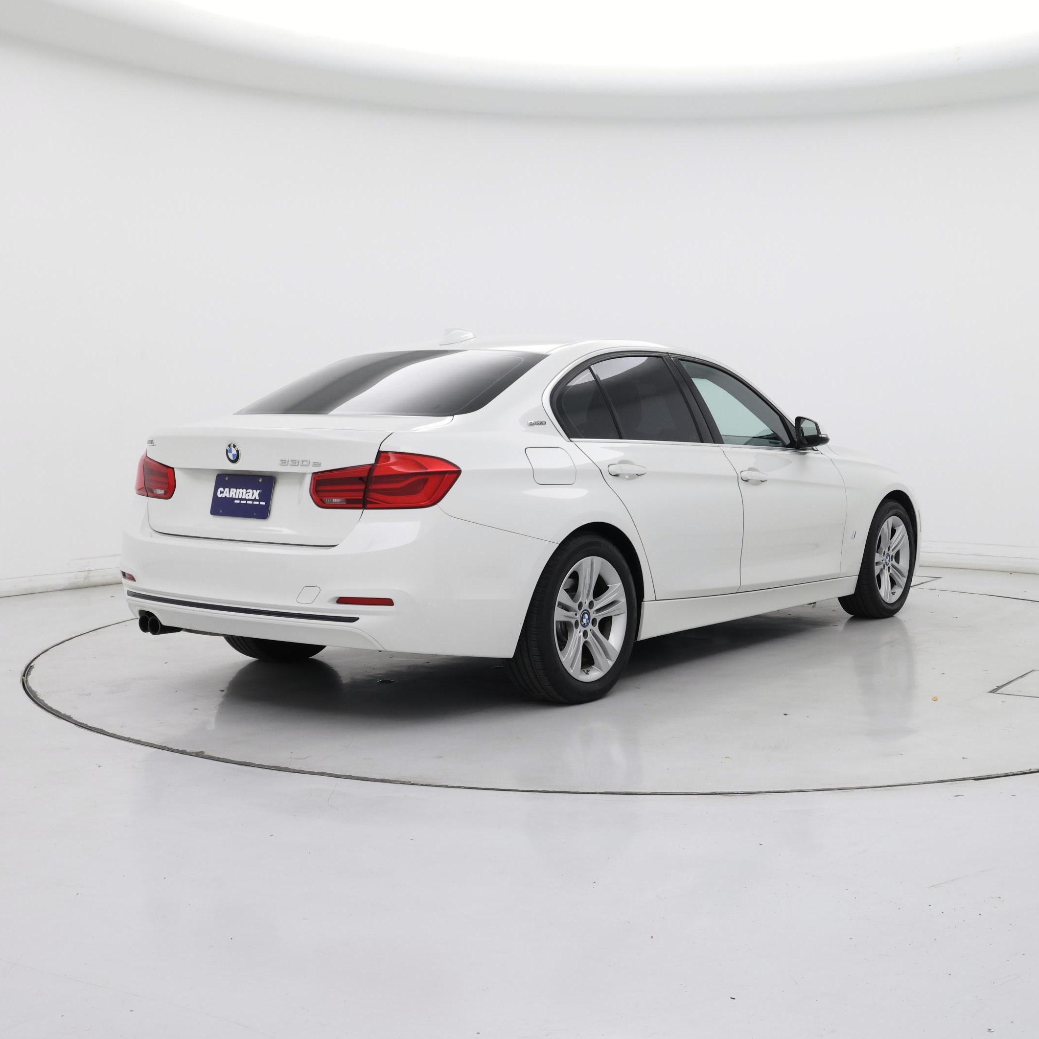 Thumbnail: 2017 BMW 3 Series - 8