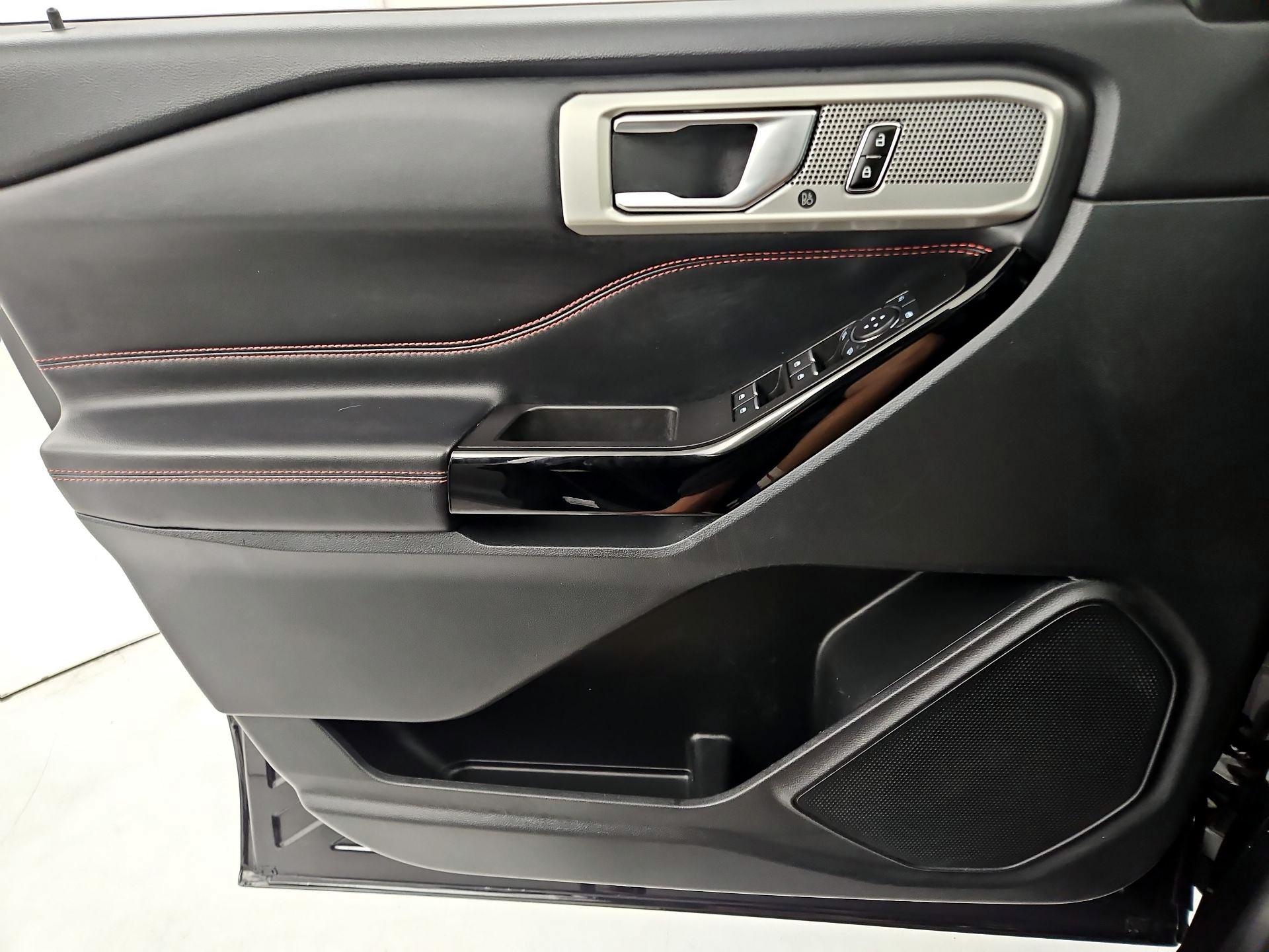Thumbnail: 2022 Ford Explorer - 12
