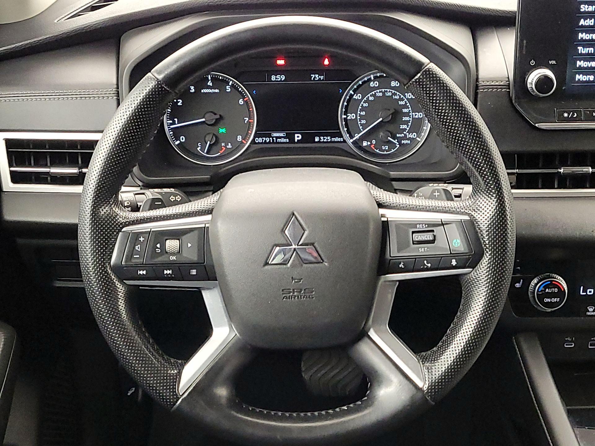 Thumbnail: 2022 Mitsubishi Outlander - 10