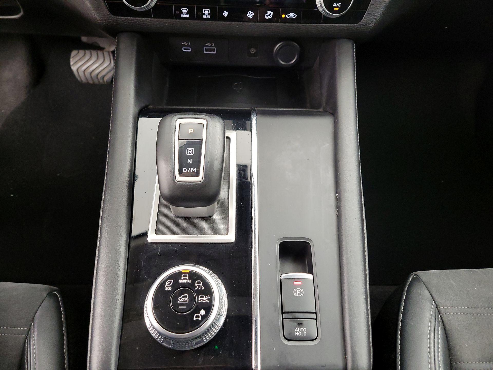 Thumbnail: 2022 Mitsubishi Outlander - 18