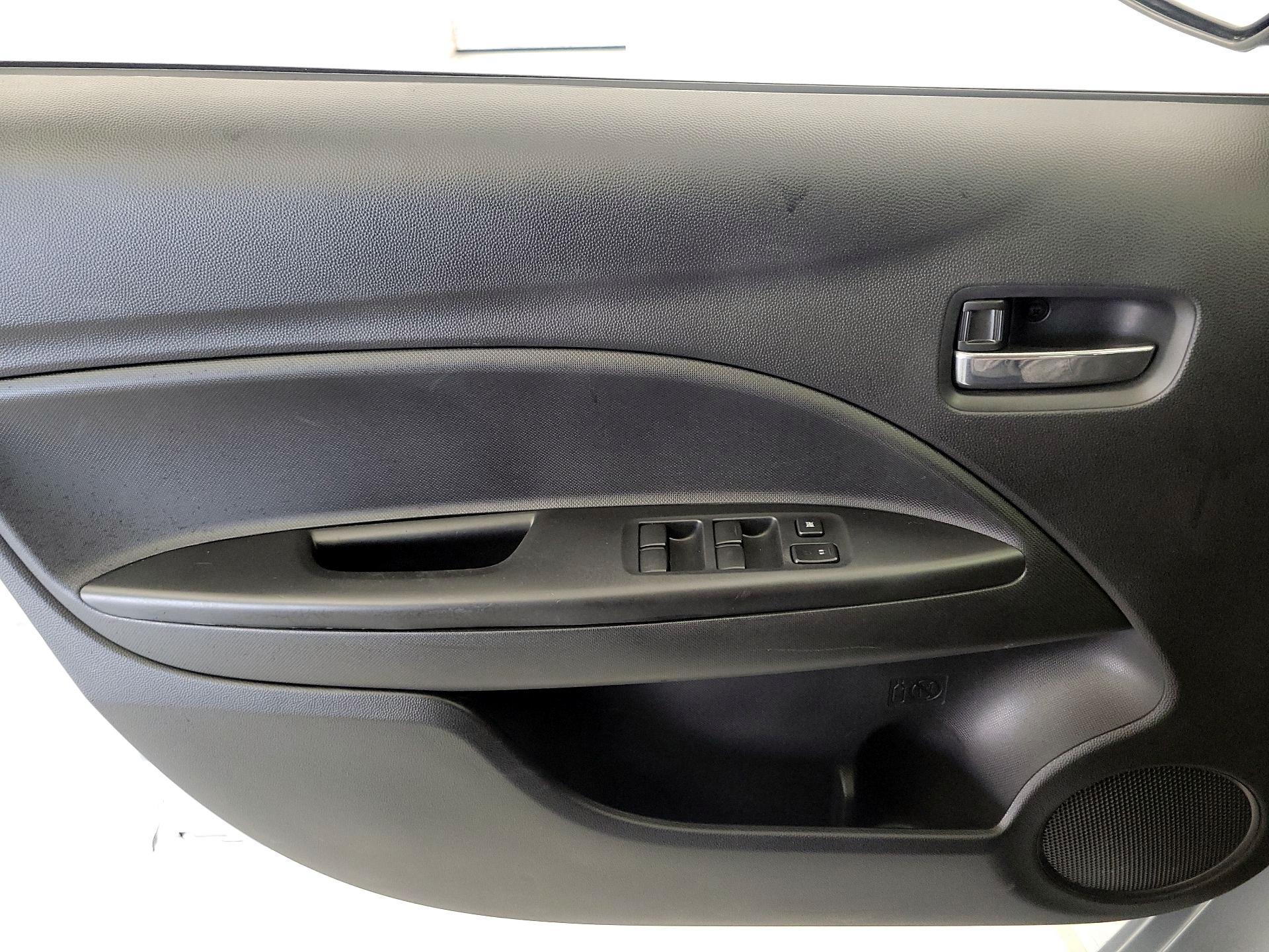 Thumbnail: 2015 Mitsubishi Mirage - 12