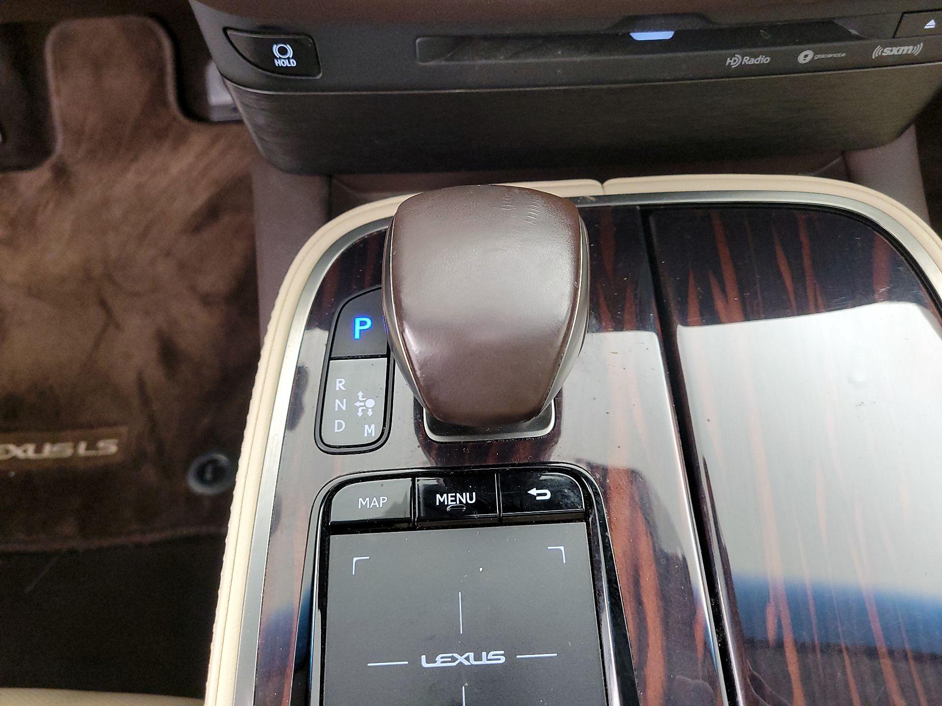 Thumbnail: 2018 Lexus LS - 18
