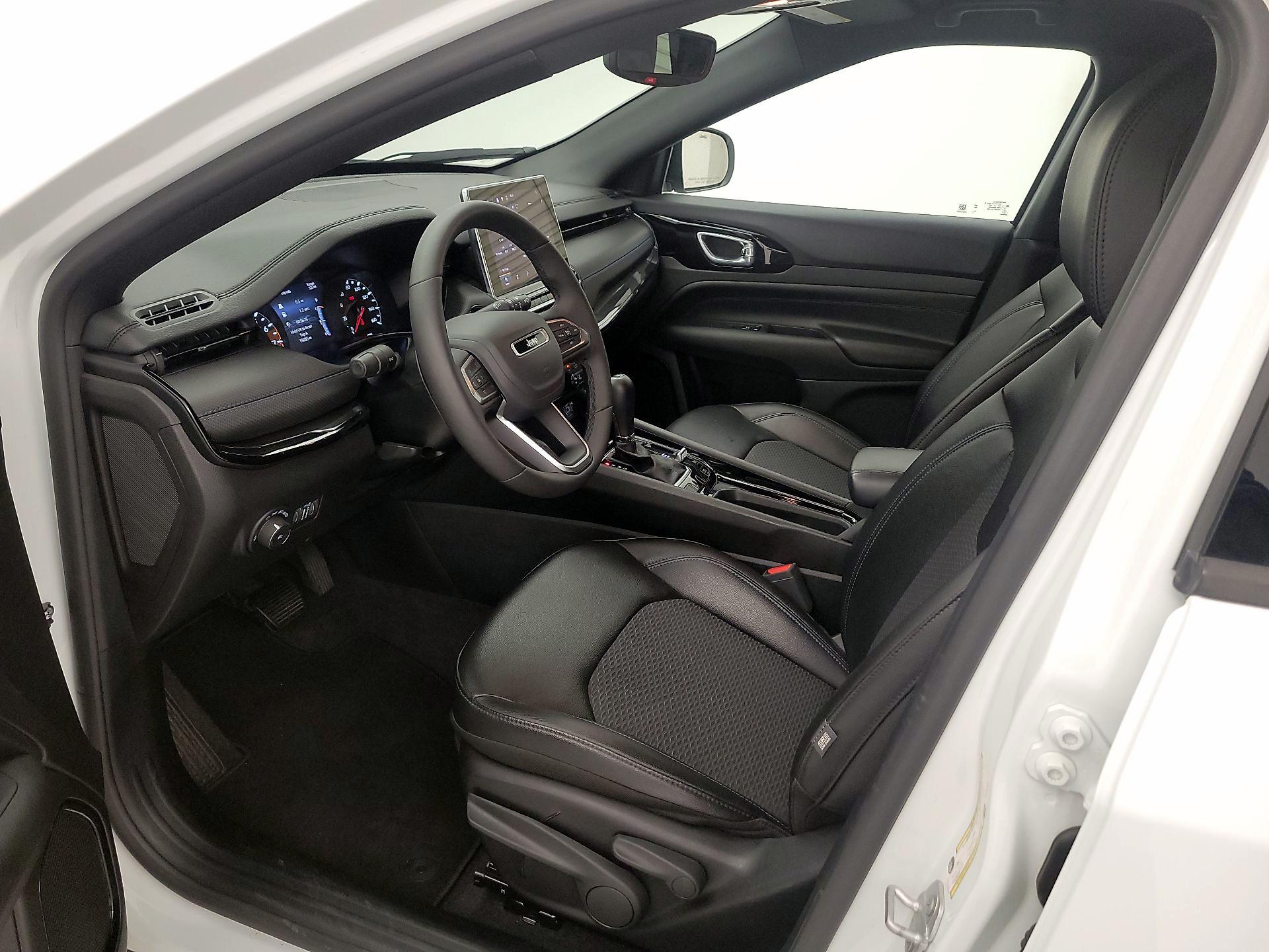 Thumbnail: 2025 Jeep Compass - 11