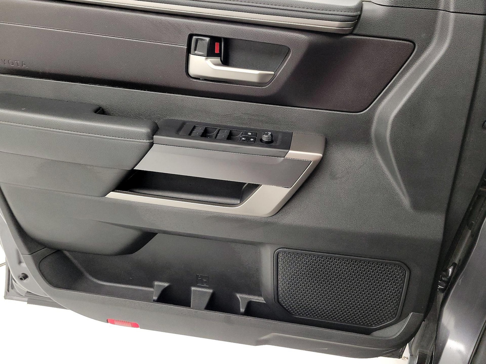 2024 Toyota Tundra SR5 - Photo 13