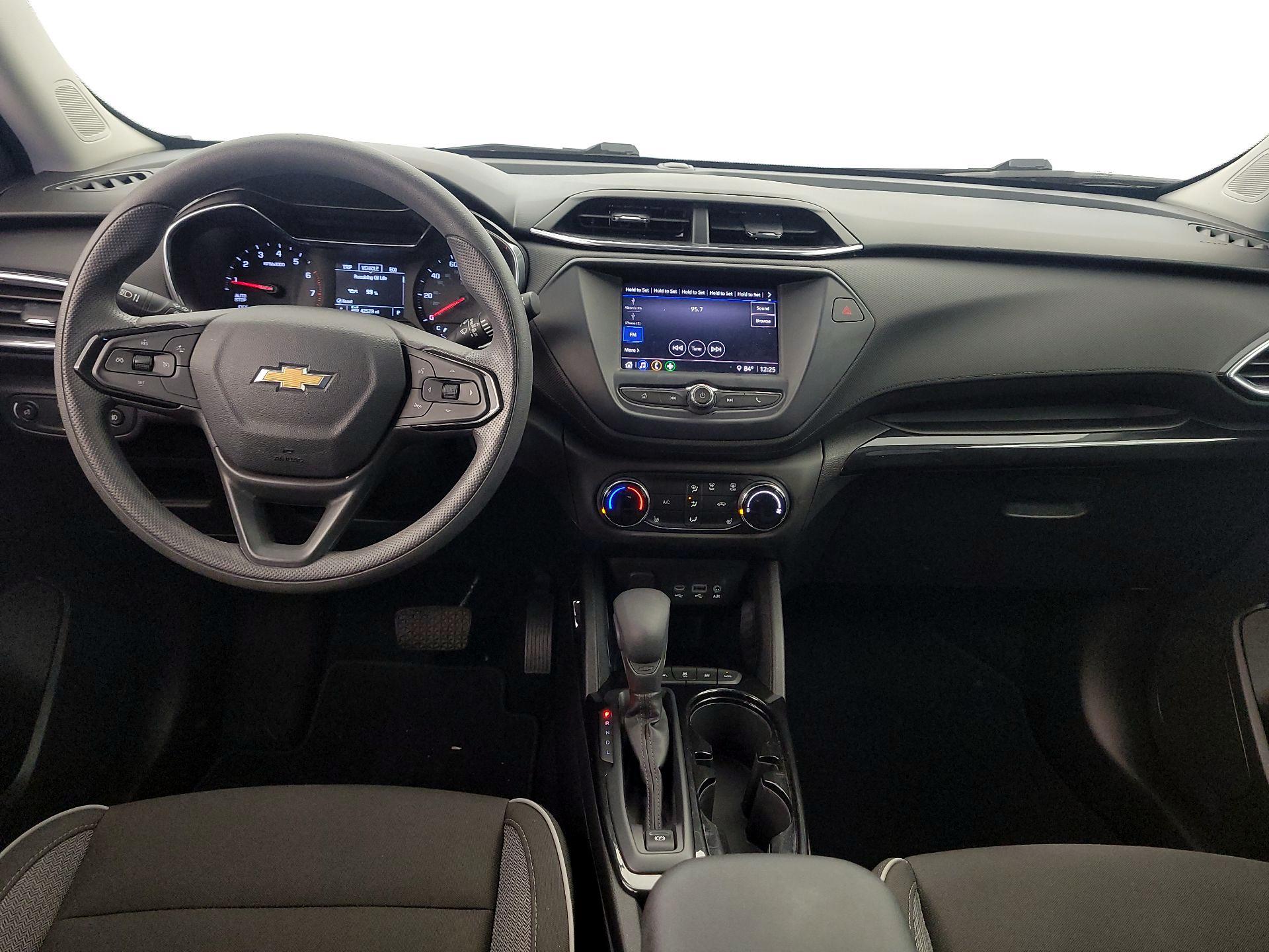 Thumbnail: 2021 Chevrolet TrailBlazer - 9