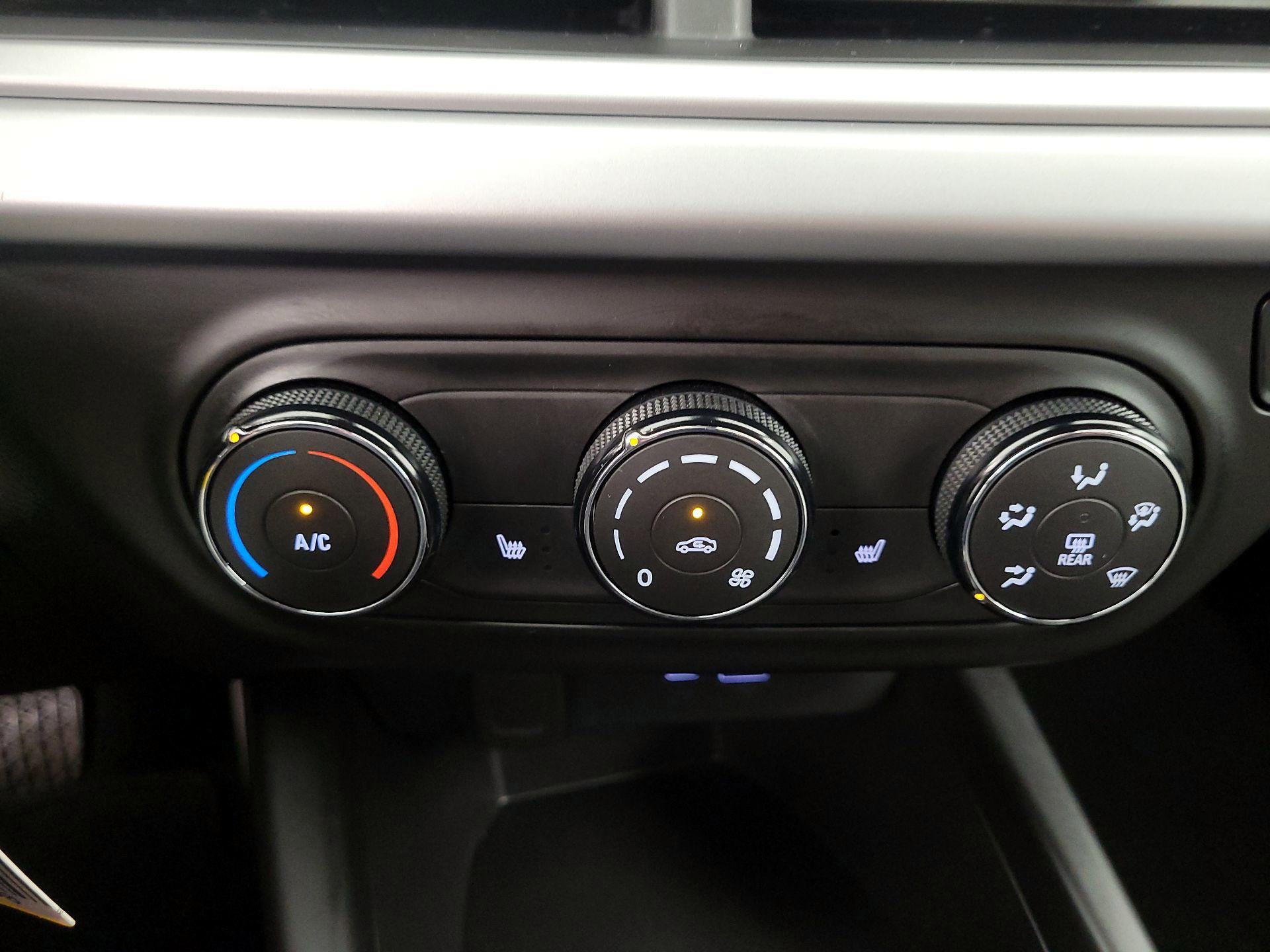 Thumbnail: 2024 Chevrolet Trax - 16