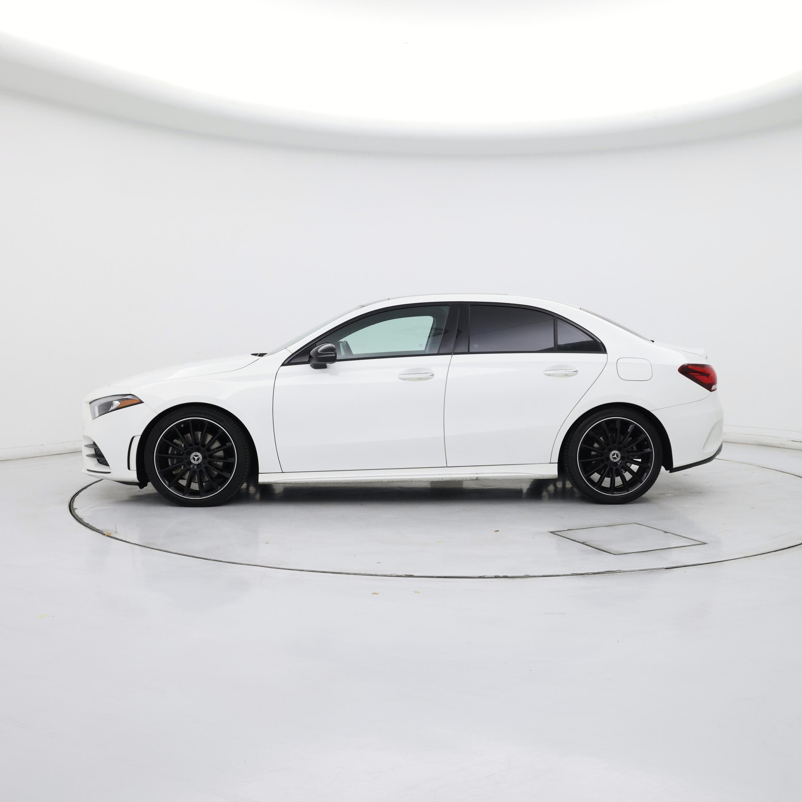 Thumbnail: 2019 Mercedes-Benz A-Class - 3