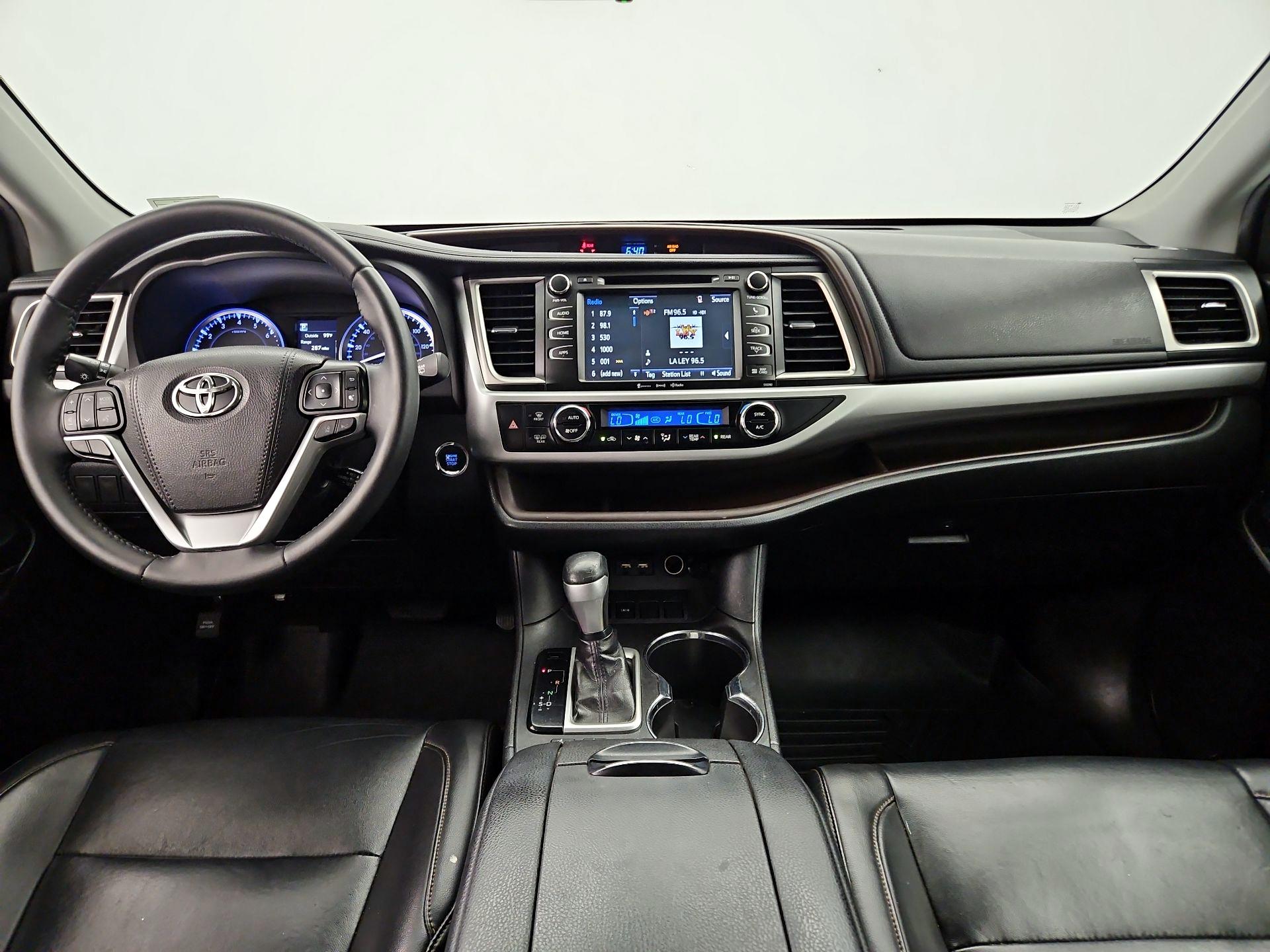 Thumbnail: 2019 Toyota Highlander - 9