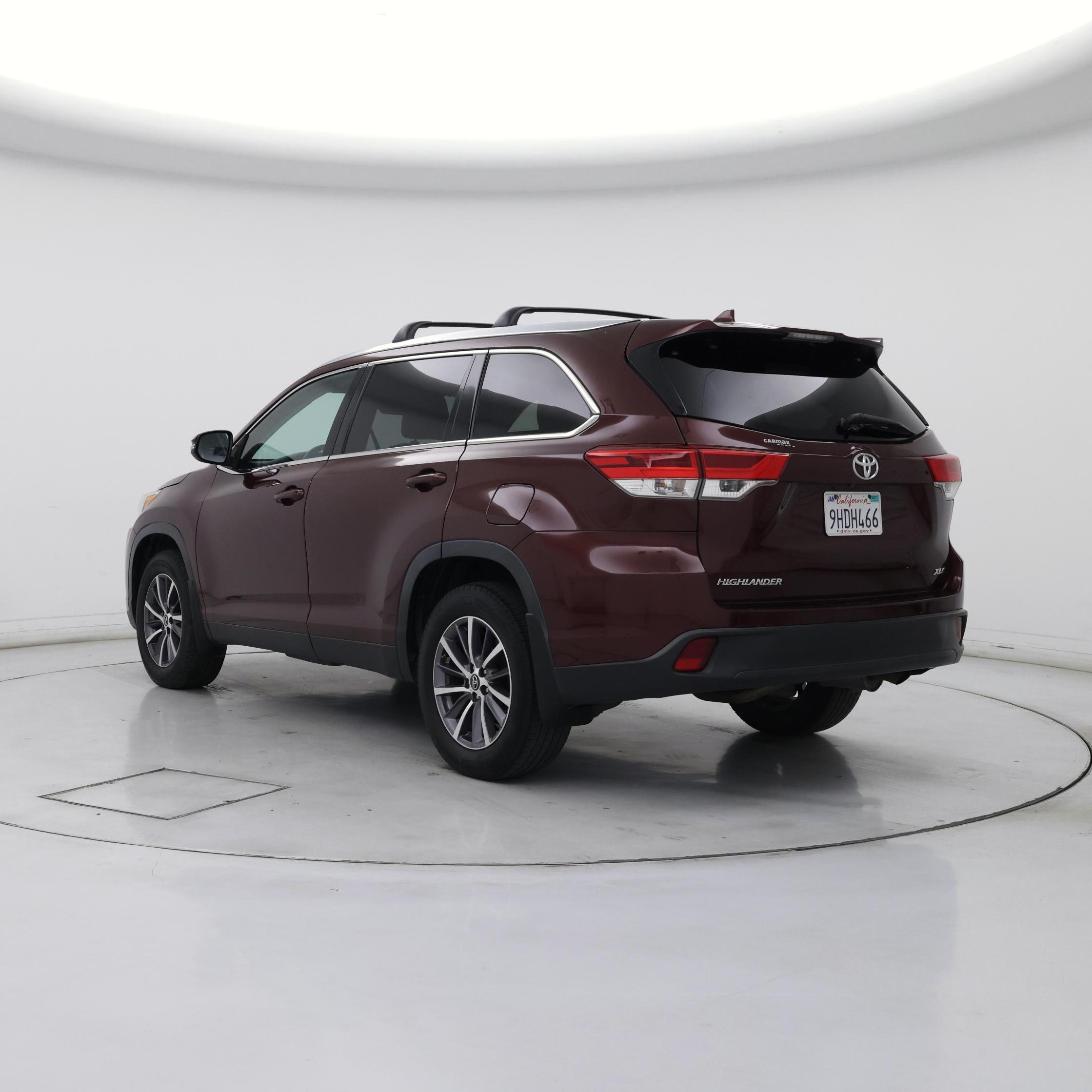 Thumbnail: 2019 Toyota Highlander - 2