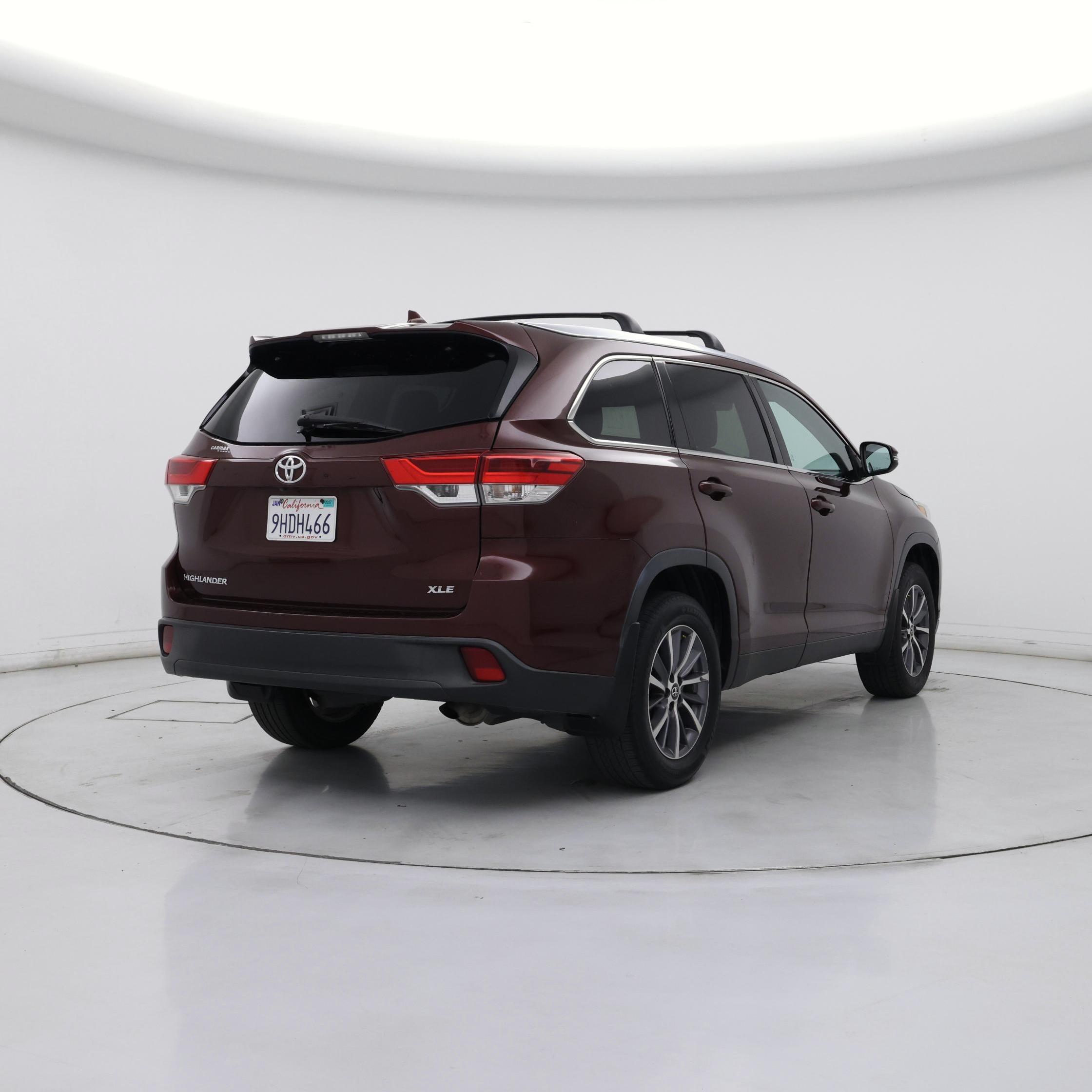 Thumbnail: 2019 Toyota Highlander - 8