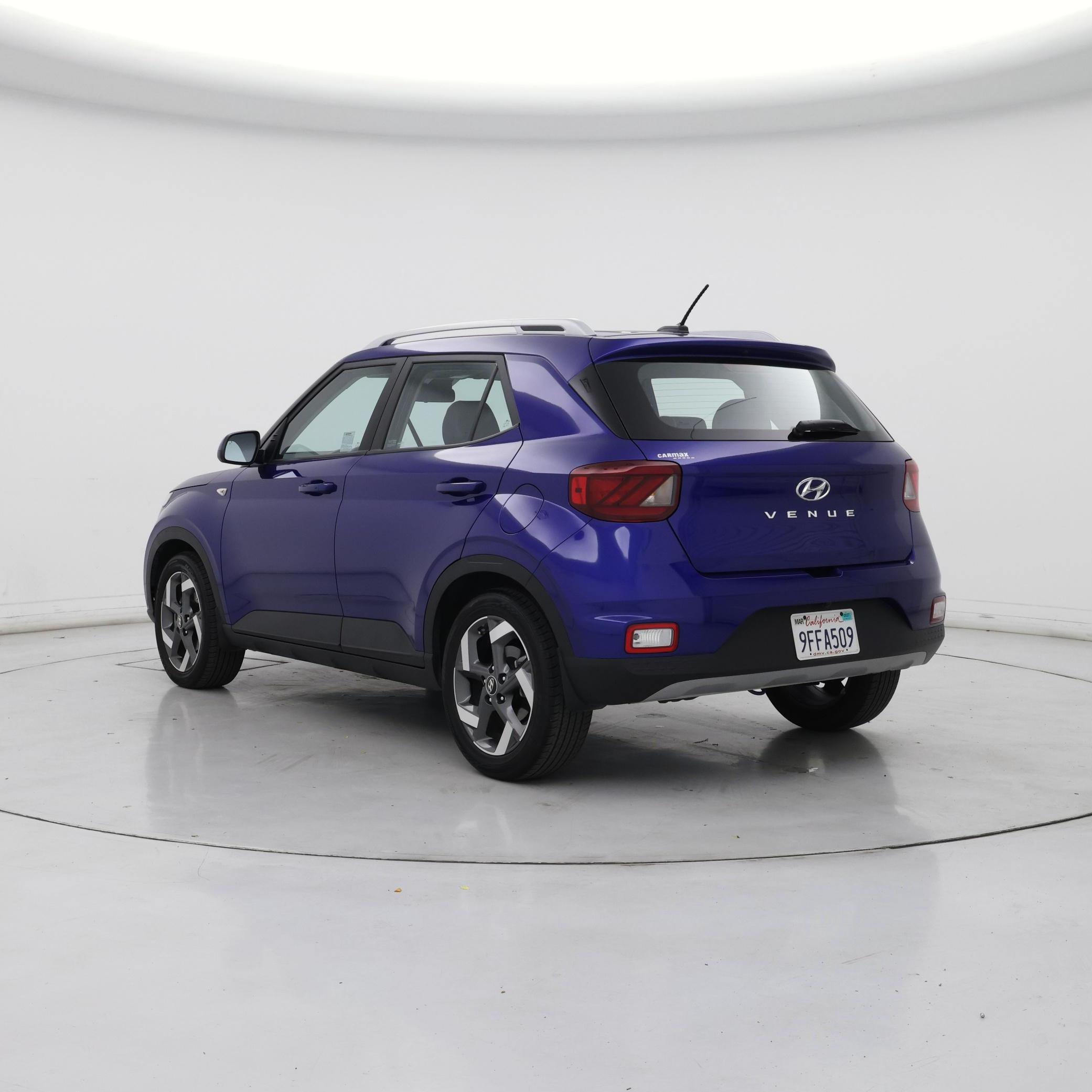 Thumbnail: 2023 Hyundai Venue - 2