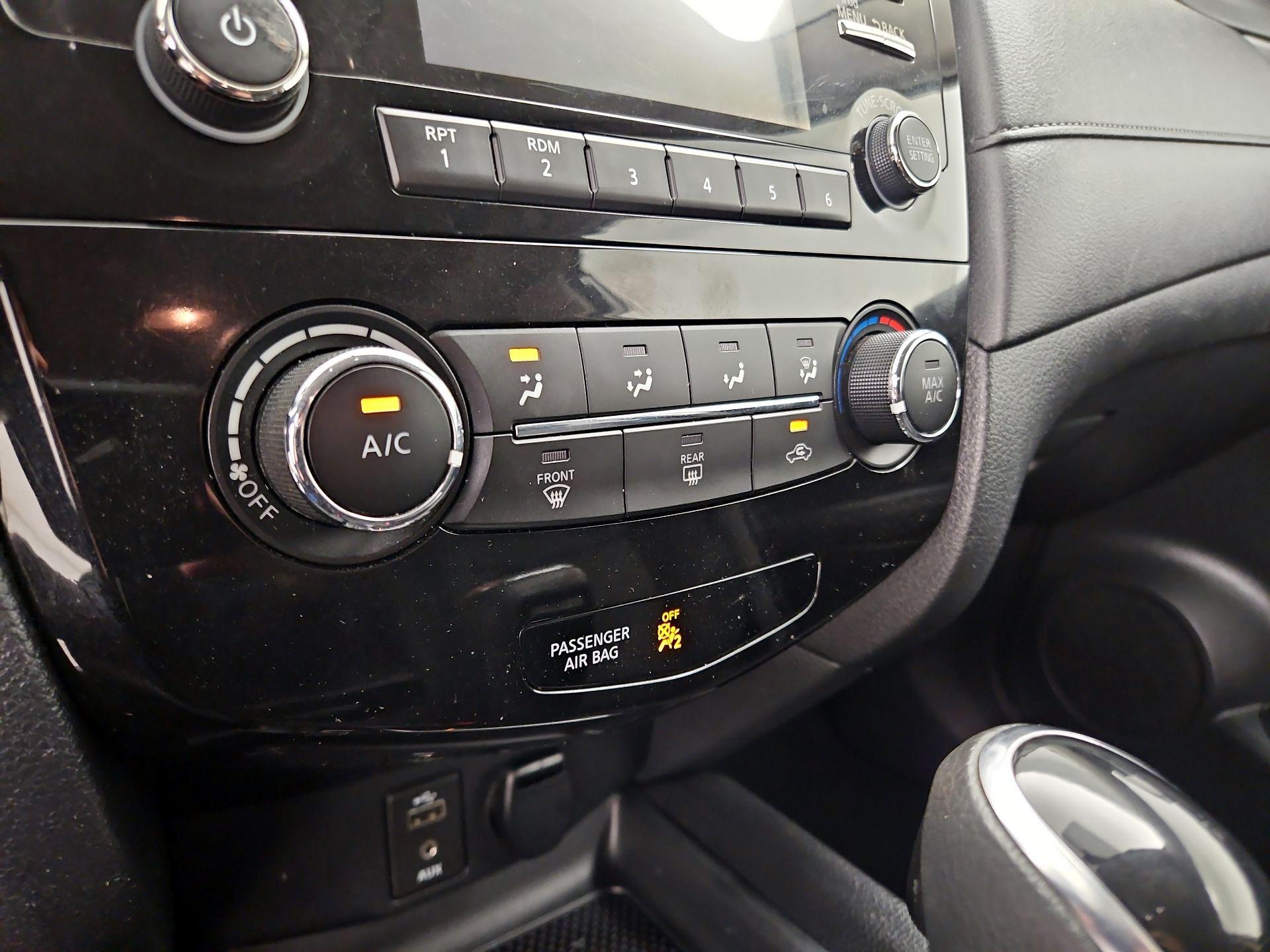 Thumbnail: 2017 Nissan Rogue - 16