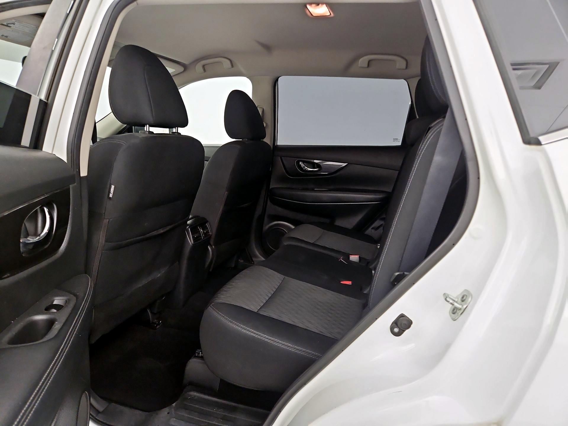 Thumbnail: 2017 Nissan Rogue - 19