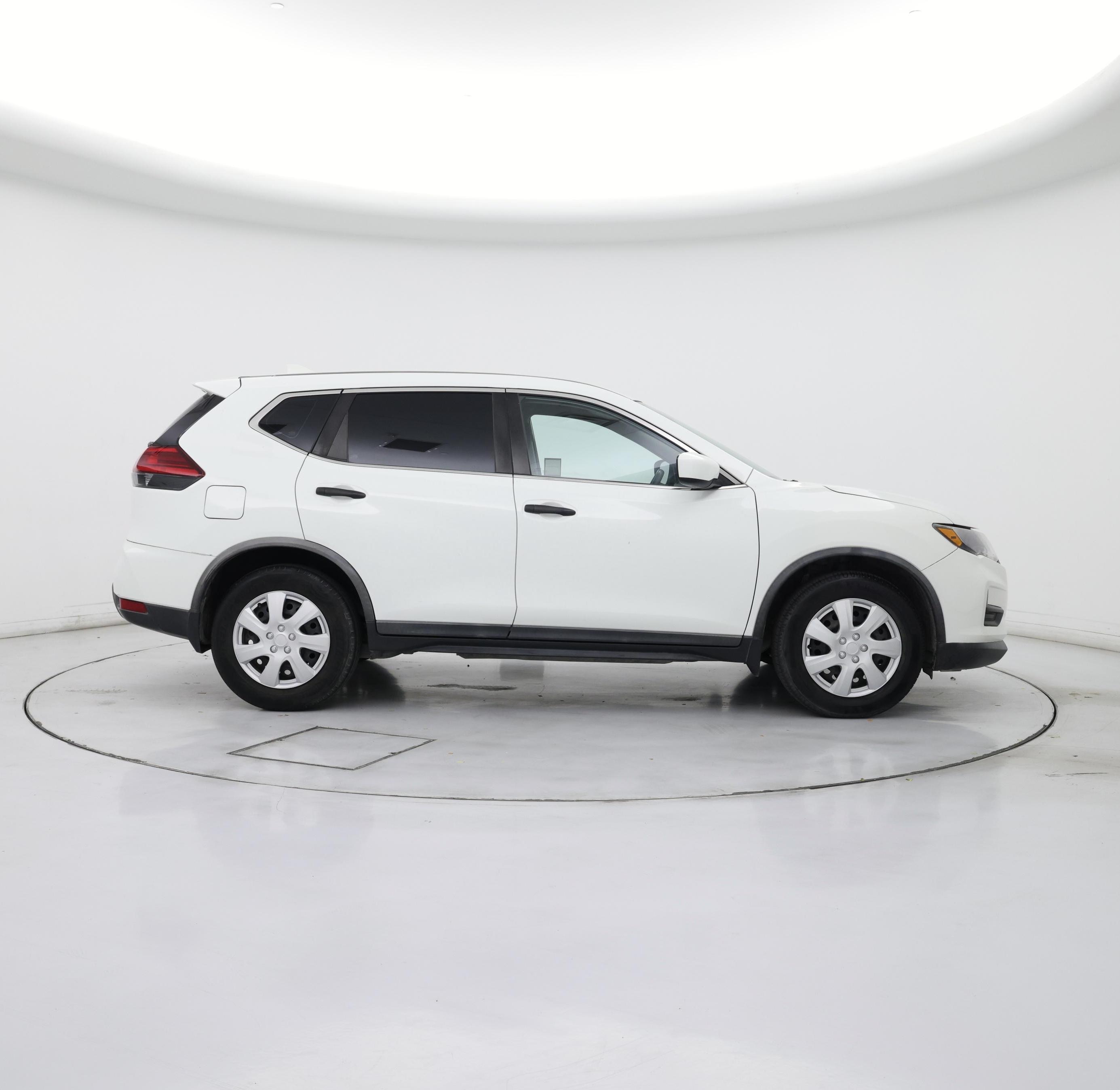 Thumbnail: 2017 Nissan Rogue - 7