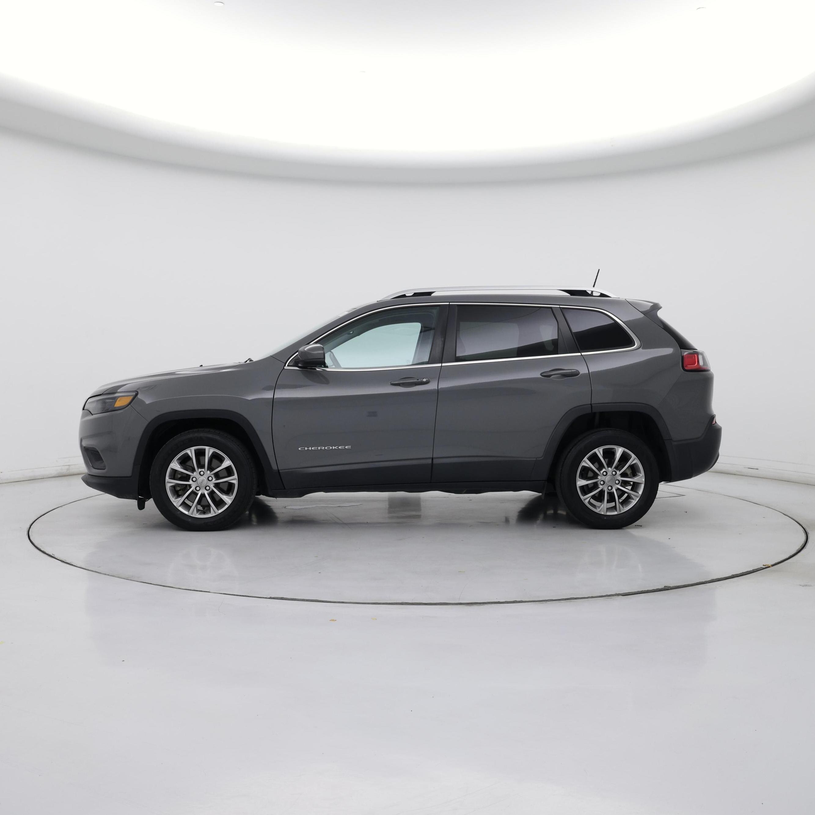 Thumbnail: 2021 Jeep Cherokee - 3