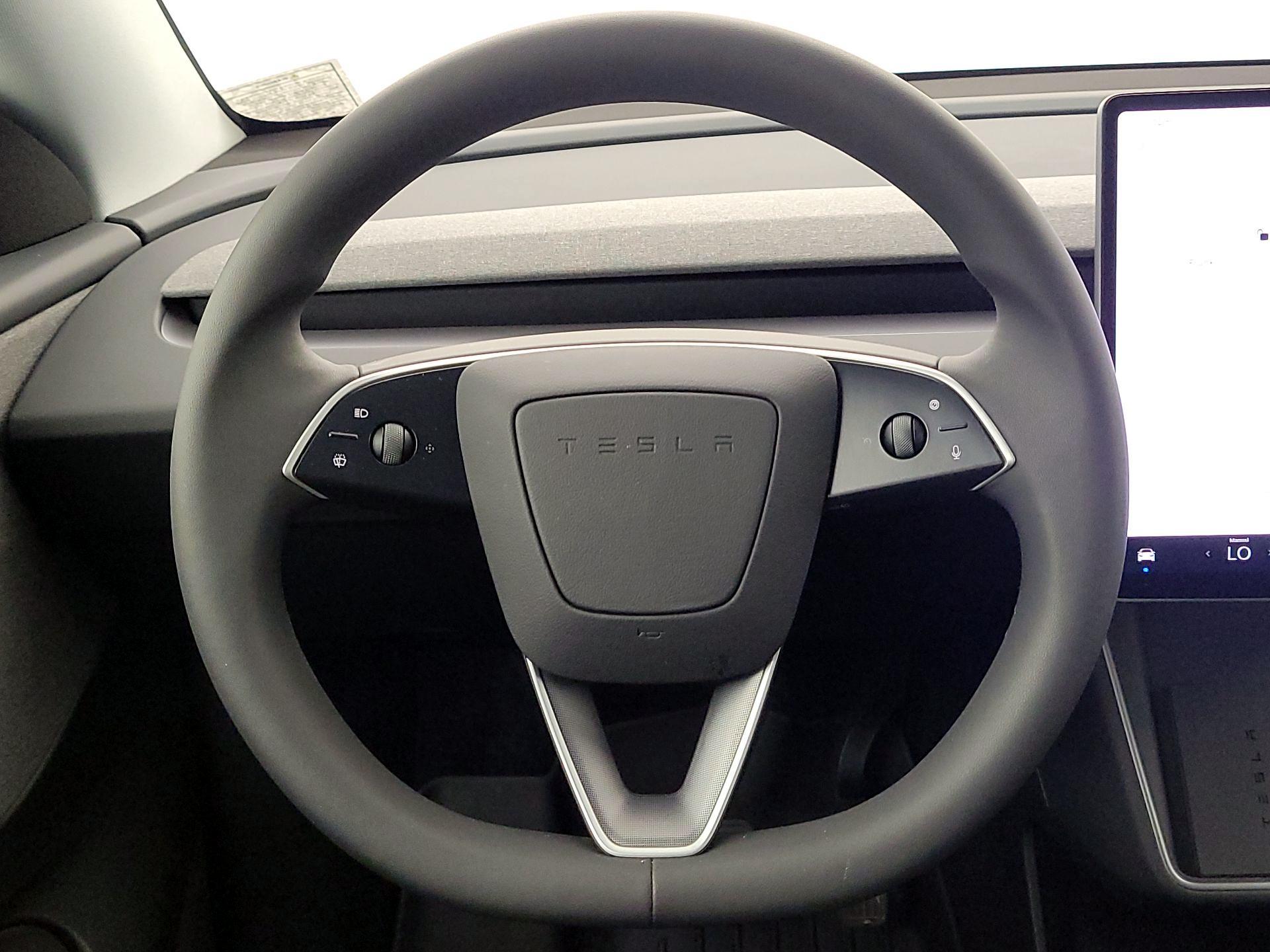 Thumbnail: 2026 Tesla Model Y - 10