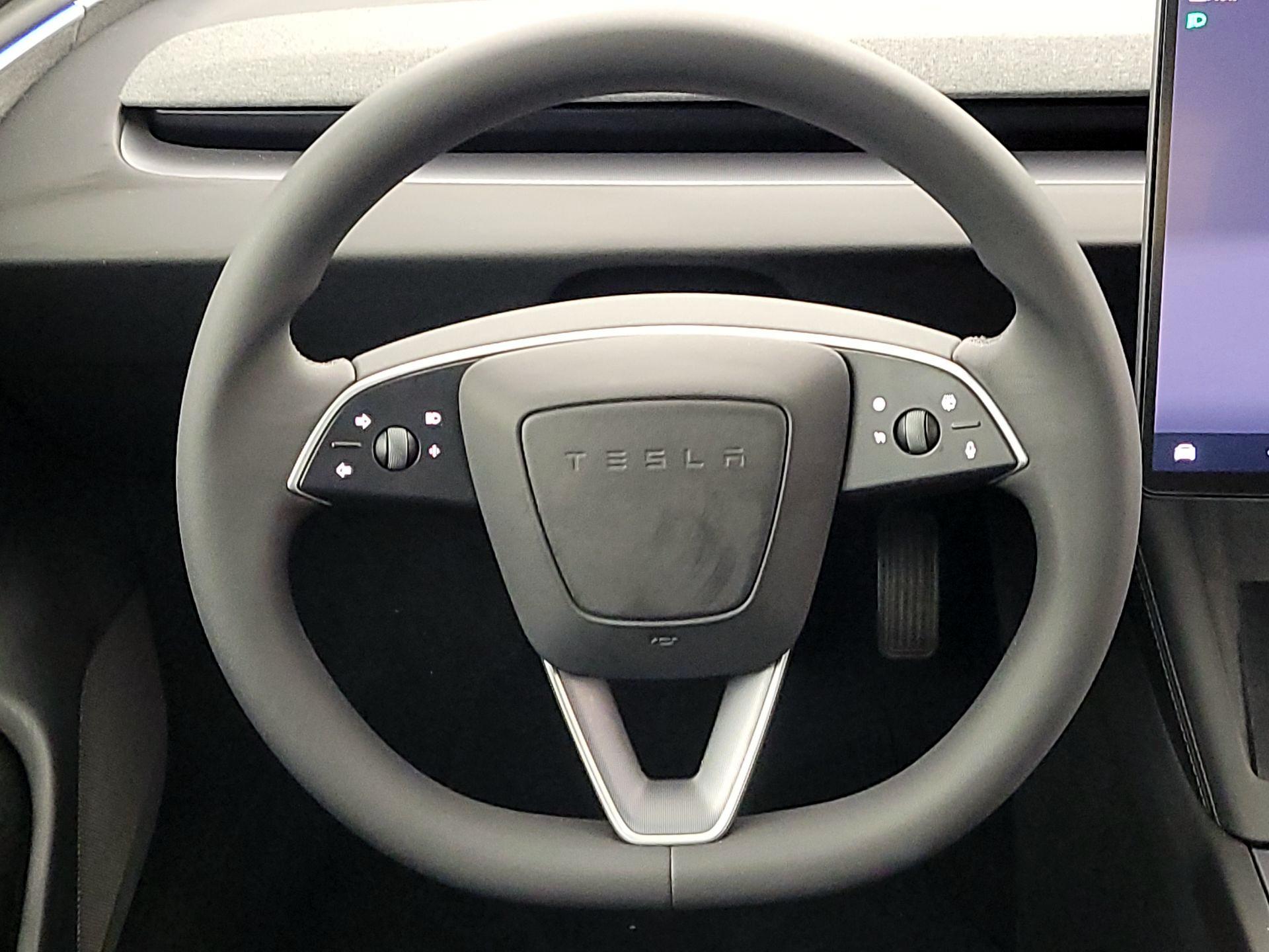 Thumbnail: 2025 Tesla Model 3 - 10