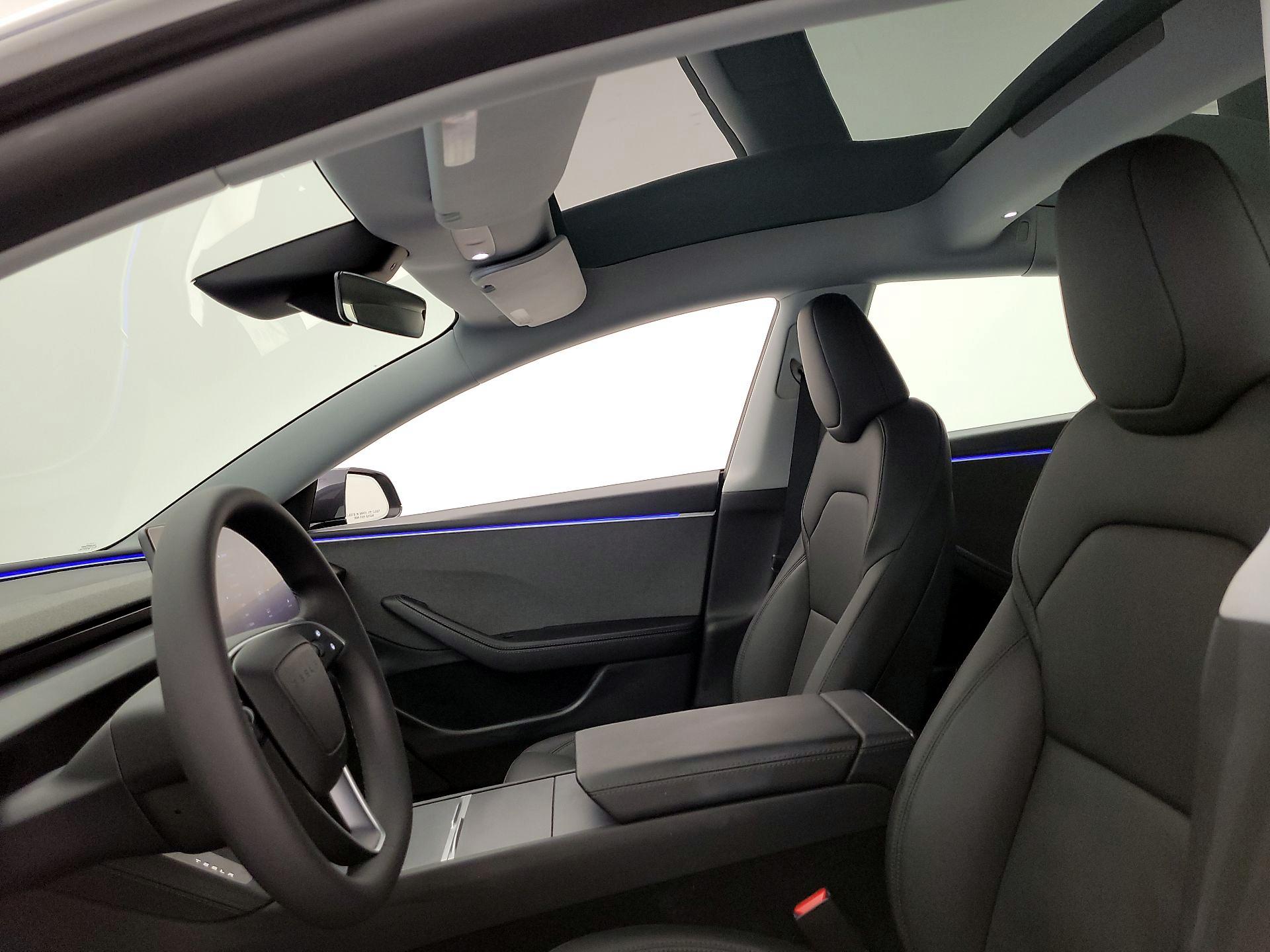 Thumbnail: 2025 Tesla Model 3 - 18