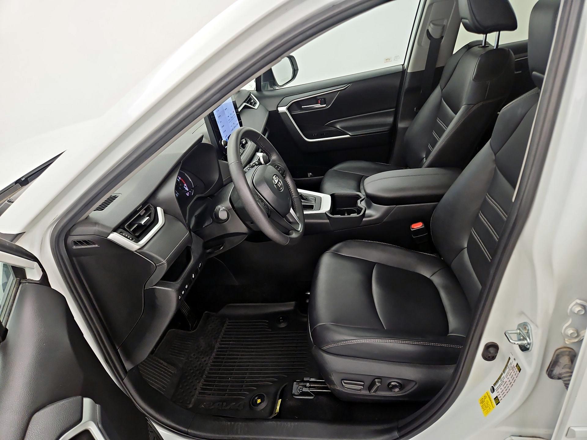 Thumbnail: 2023 Toyota RAV4 - 11