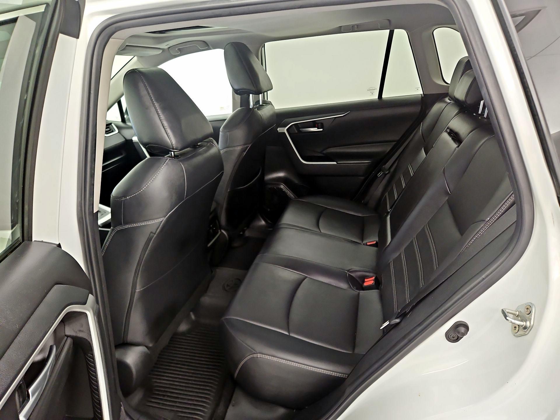Thumbnail: 2023 Toyota RAV4 - 20