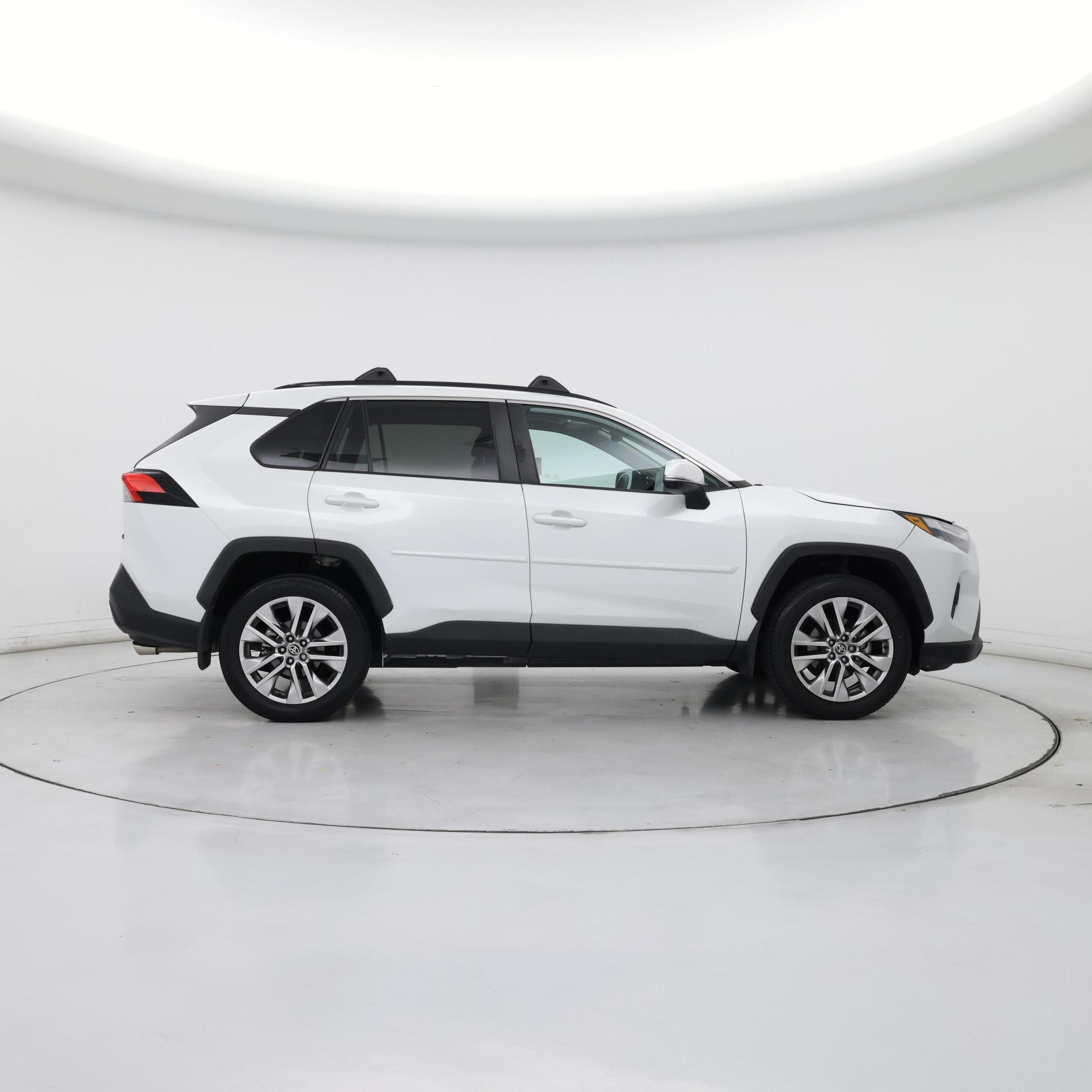 Thumbnail: 2023 Toyota RAV4 - 7